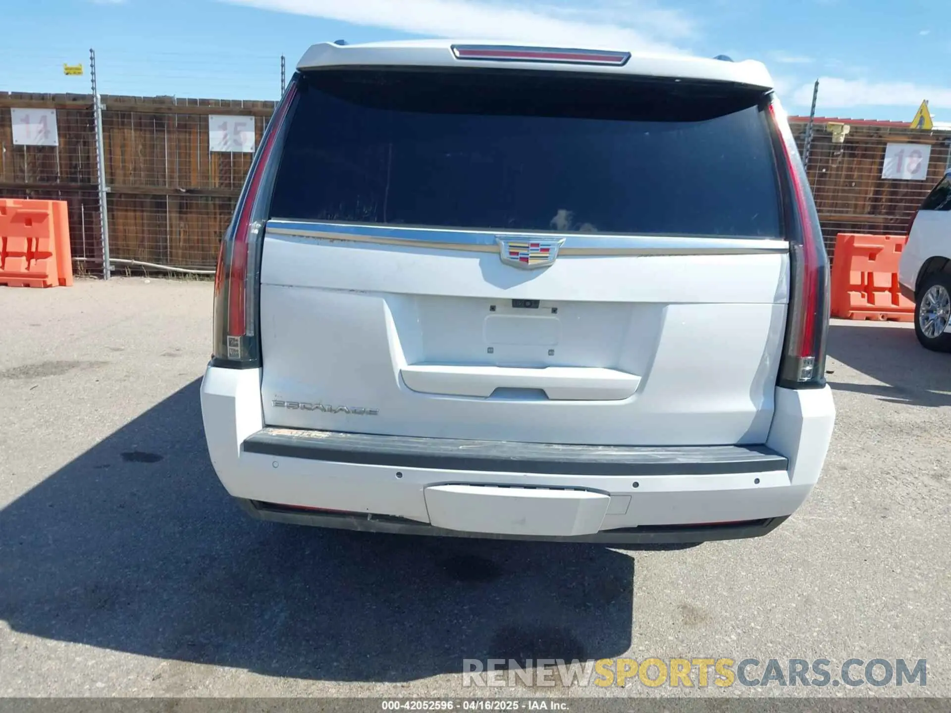16 Фотография поврежденного автомобиля 1GYS4JKJ8LR277613 CADILLAC ESCALADE ESV 2020