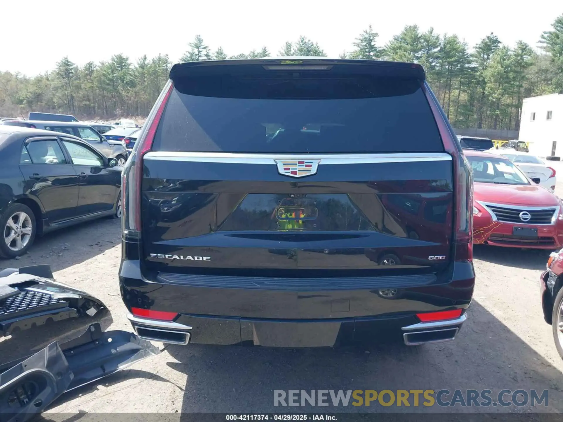 17 Photograph of a damaged car 1GYS4KKL2MR487472 CADILLAC ESCALADE ESV 2021