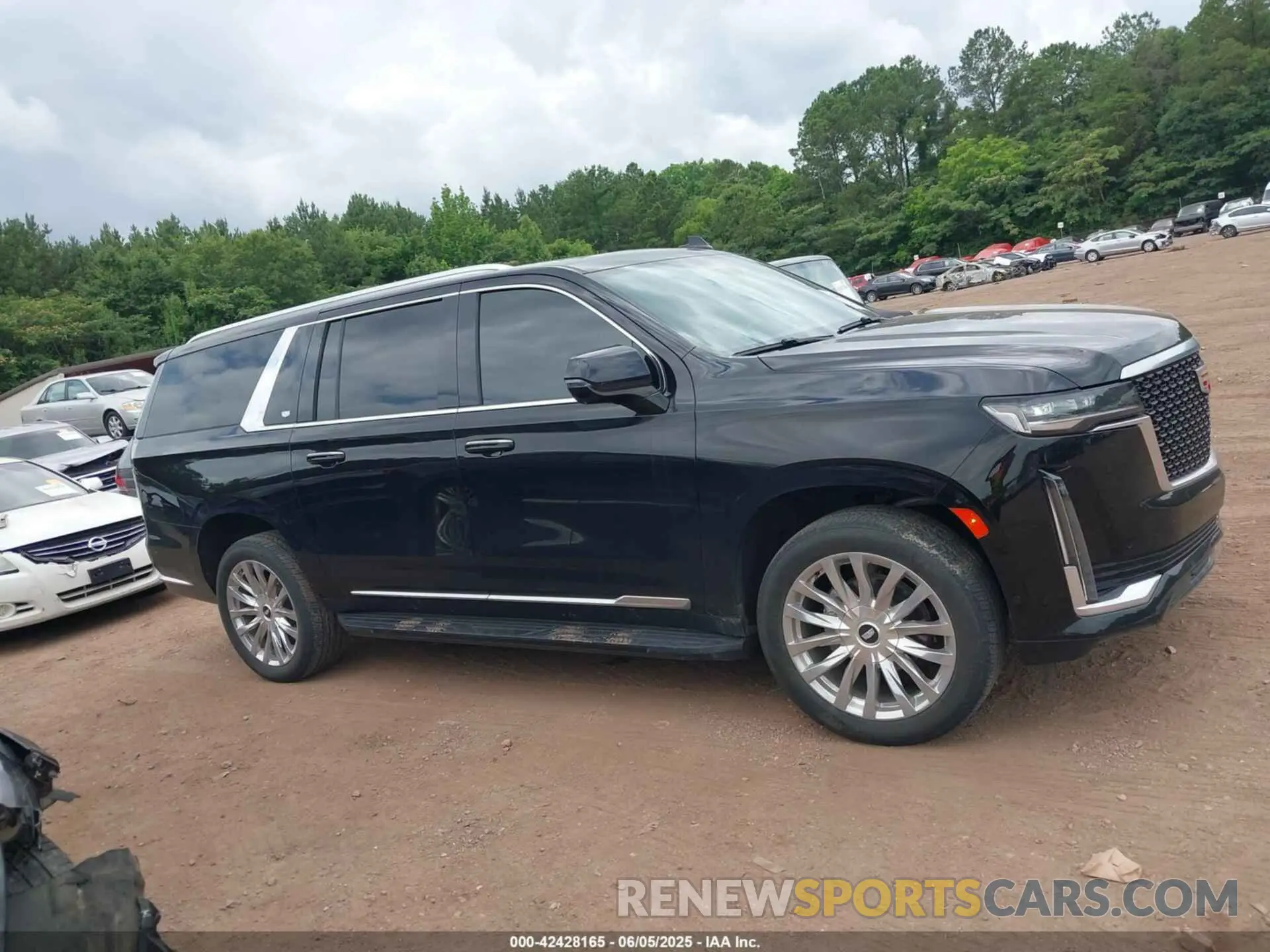 12 Photograph of a damaged car 1GYS4KKLXNR362513 CADILLAC ESCALADE ESV 2022