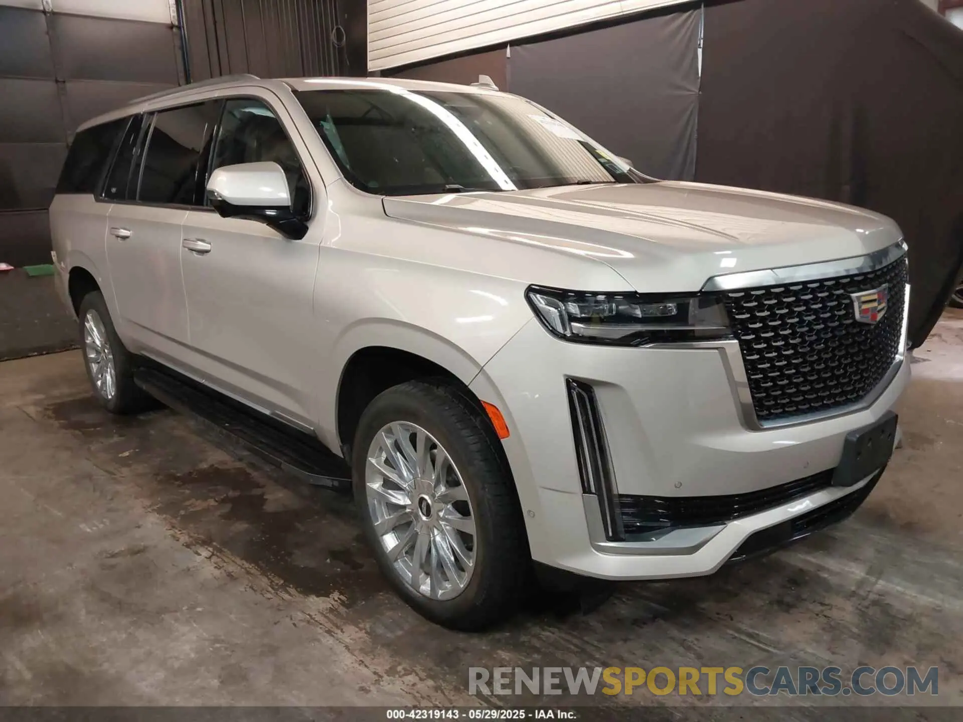 1 Photograph of a damaged car 1GYS4KKT1NR220003 CADILLAC ESCALADE ESV 2022