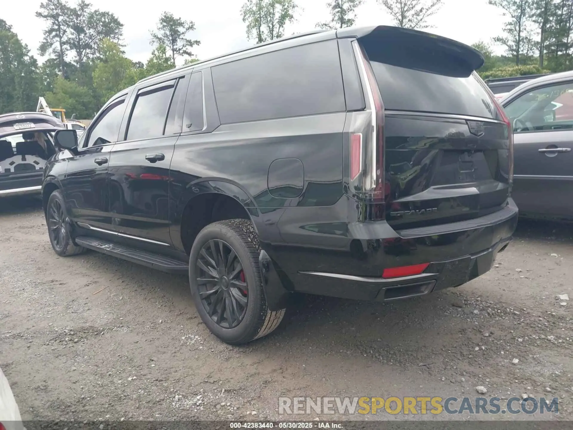 3 Фотография поврежденного автомобиля 1GYS3JKL2PR366359 CADILLAC ESCALADE ESV 2023