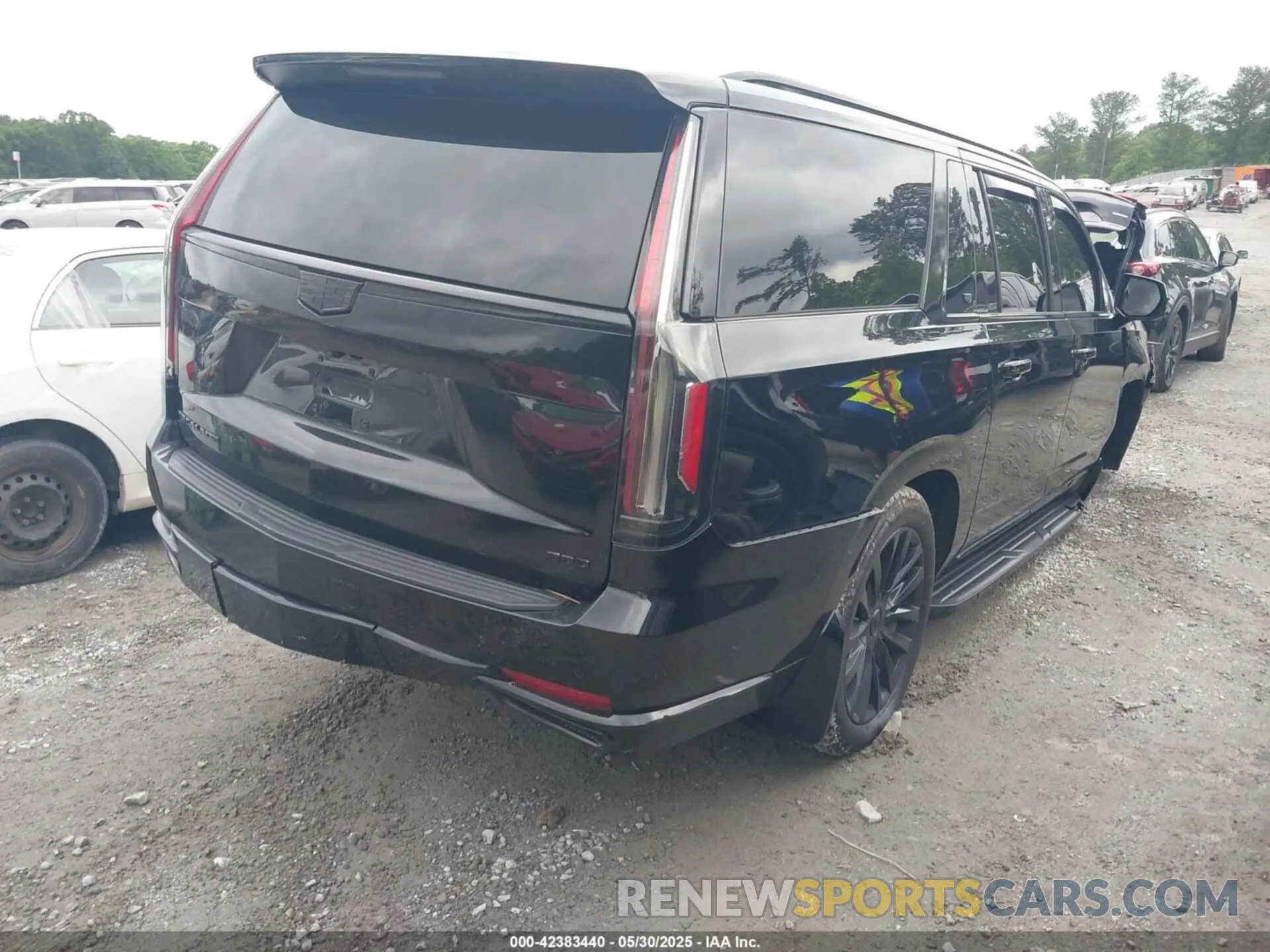4 Фотография поврежденного автомобиля 1GYS3JKL2PR366359 CADILLAC ESCALADE ESV 2023