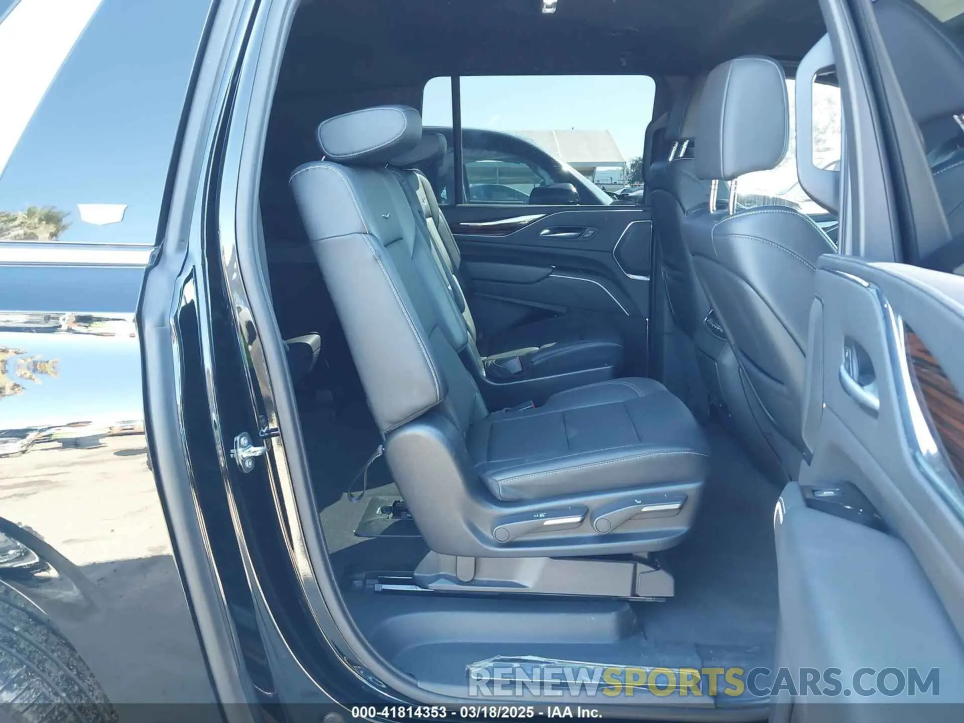 8 Фотография поврежденного автомобиля 1GYS3JKT1PR331084 CADILLAC ESCALADE ESV 2023