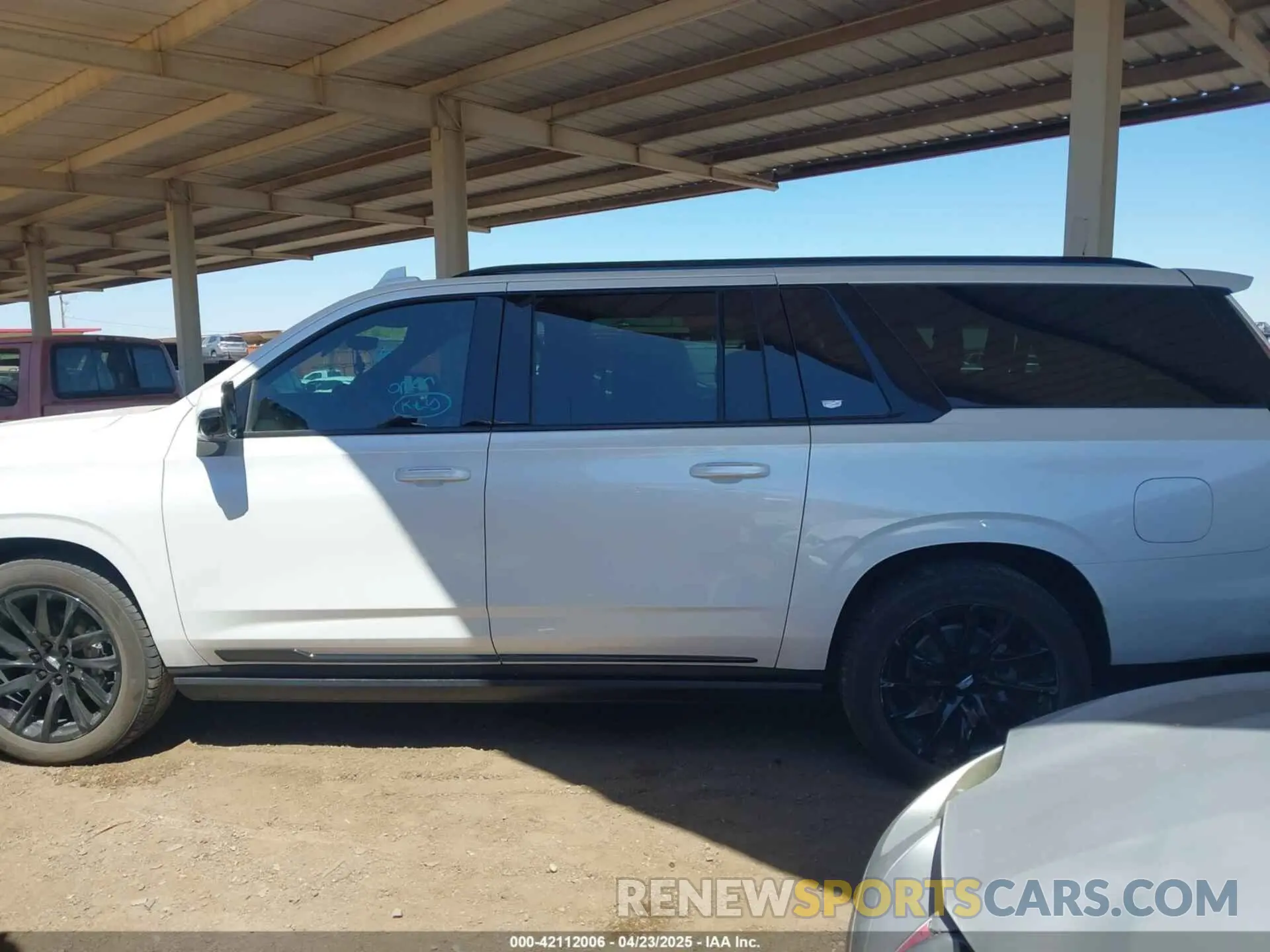 14 Photograph of a damaged car 1GYS4PKL4PR307832 CADILLAC ESCALADE ESV 2023