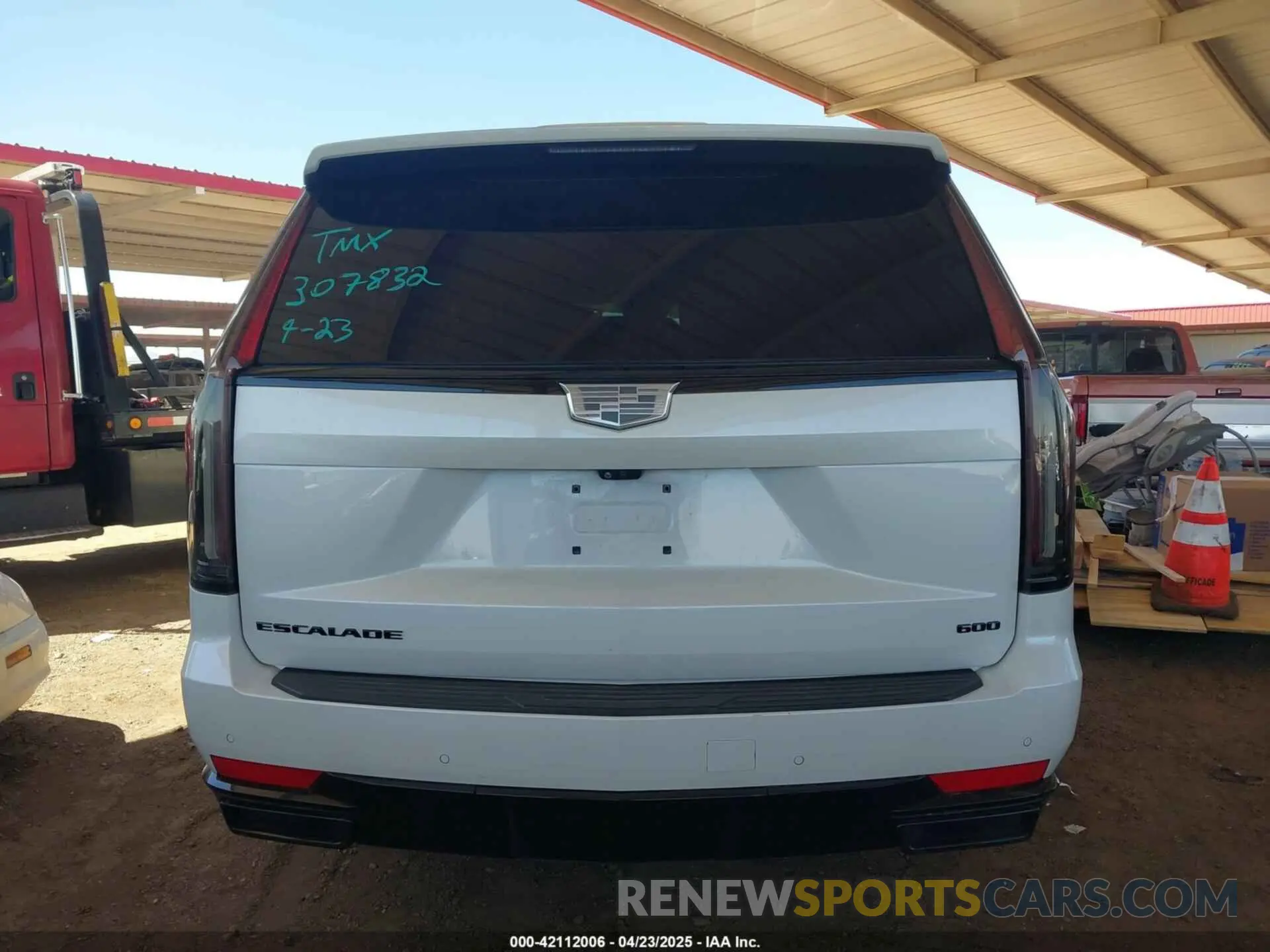 16 Photograph of a damaged car 1GYS4PKL4PR307832 CADILLAC ESCALADE ESV 2023