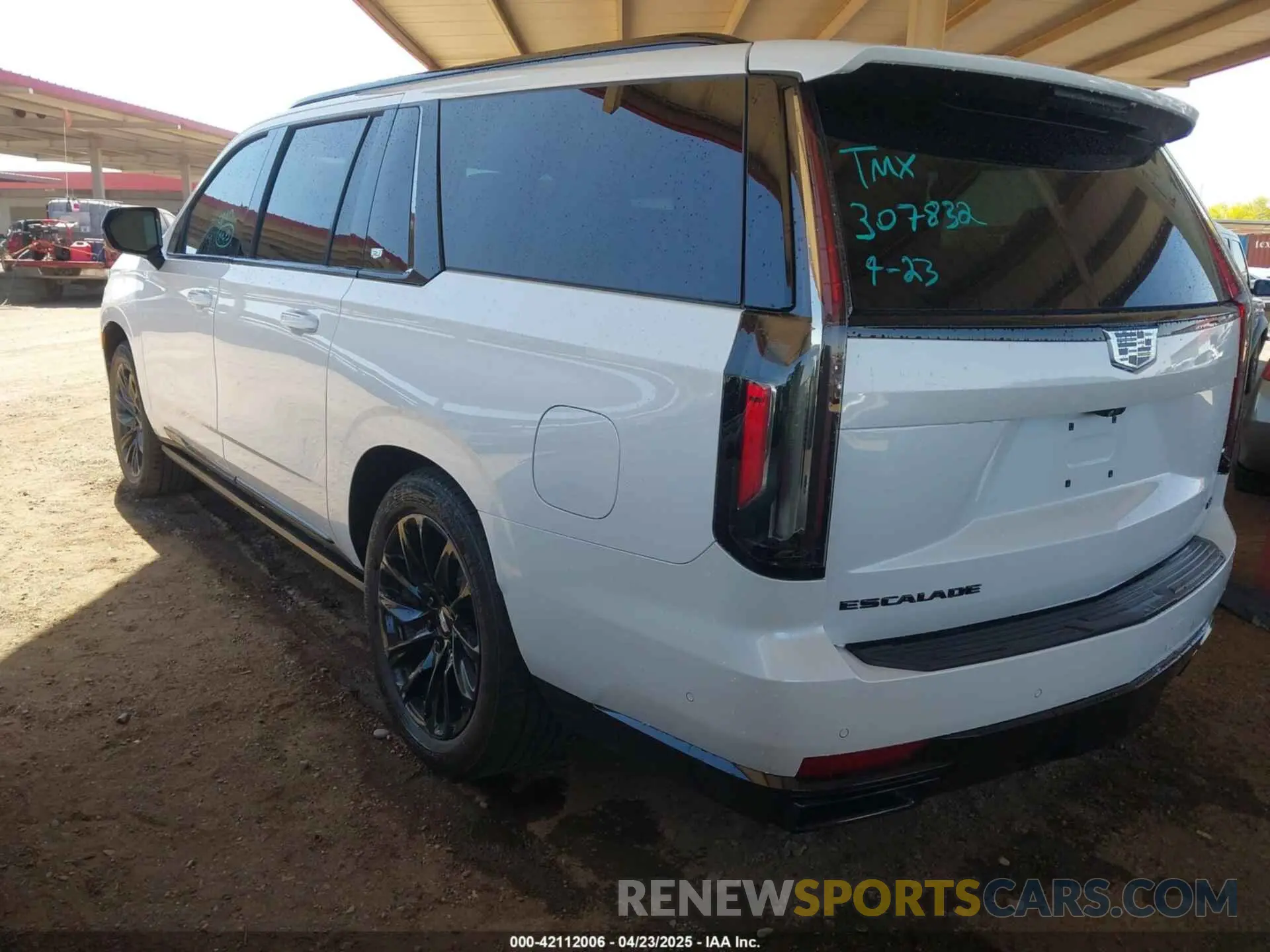 3 Photograph of a damaged car 1GYS4PKL4PR307832 CADILLAC ESCALADE ESV 2023
