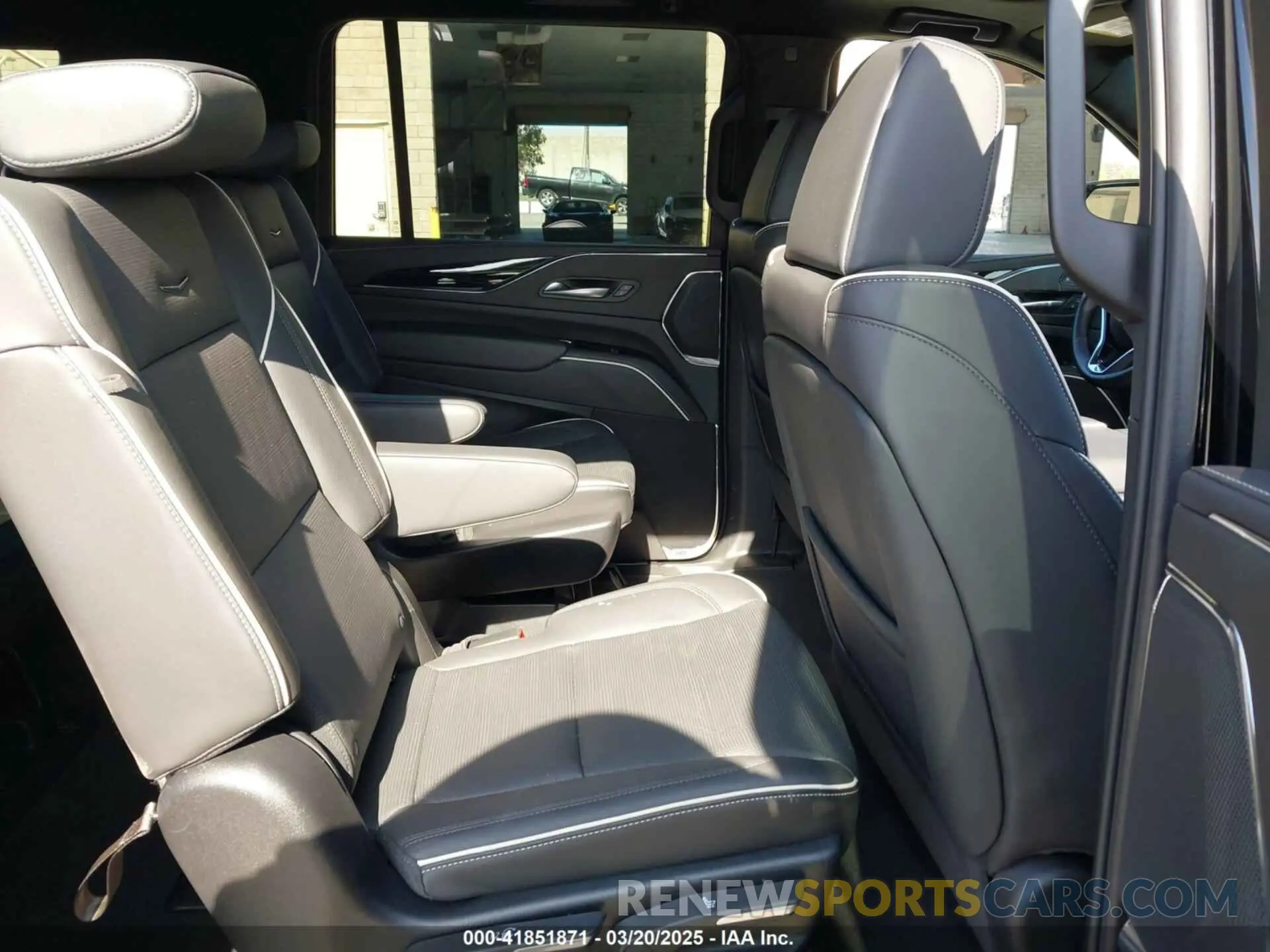 8 Фотография поврежденного автомобиля 1GYS4PKL4PR548693 CADILLAC ESCALADE ESV 2023