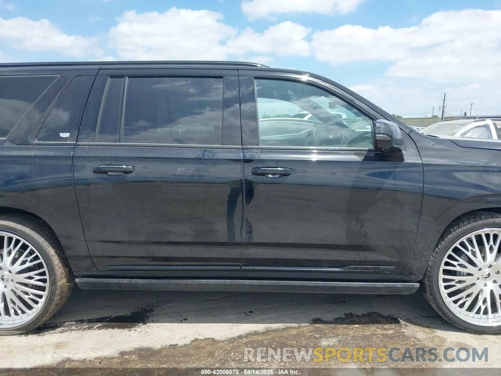 12 Фотография поврежденного автомобиля 1GYS4PKT1PR460135 CADILLAC ESCALADE ESV 2023