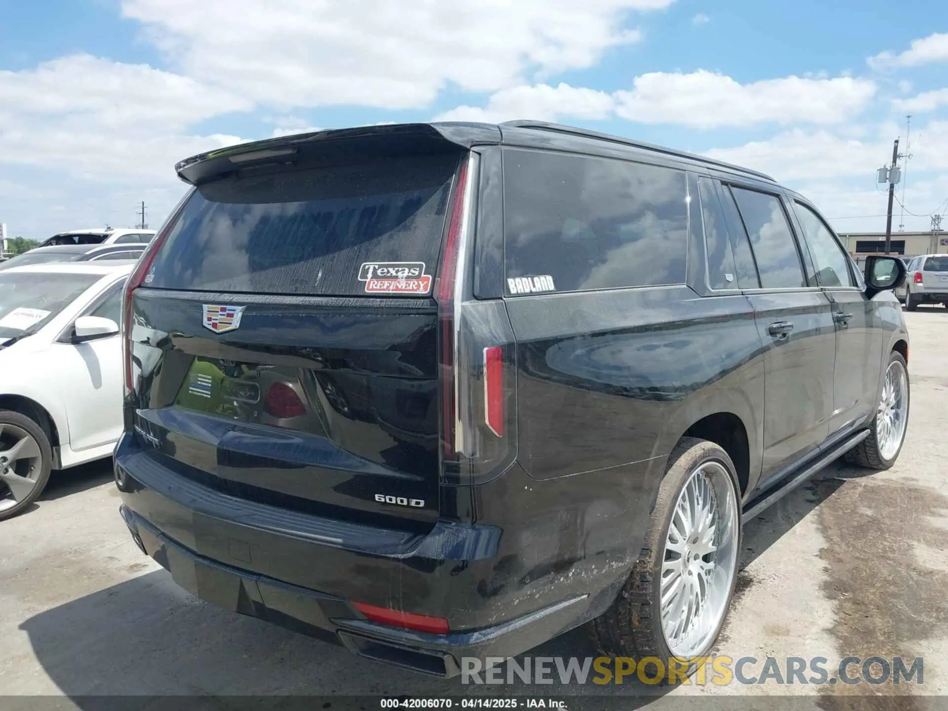 4 Фотография поврежденного автомобиля 1GYS4PKT1PR460135 CADILLAC ESCALADE ESV 2023