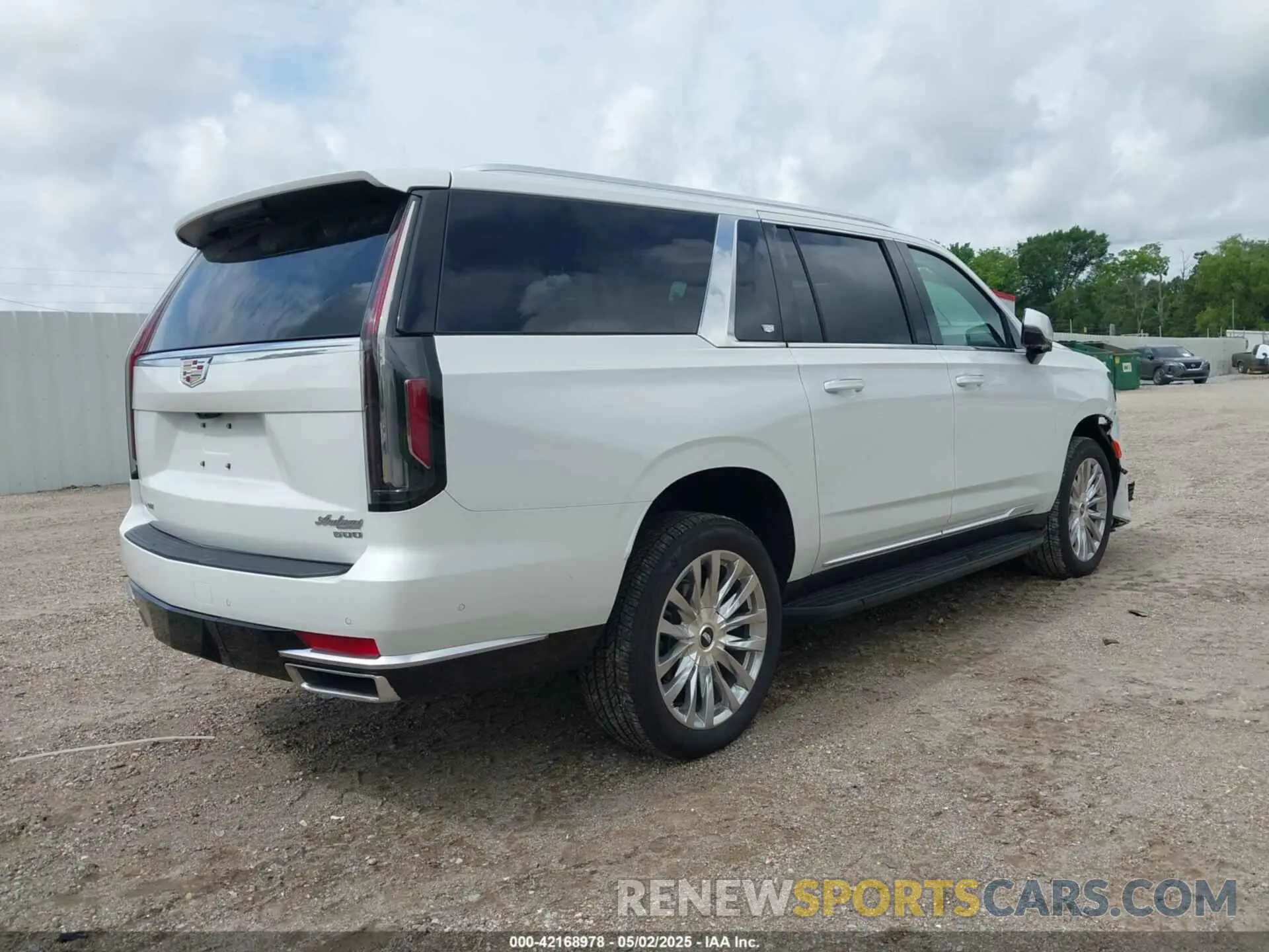 4 Photograph of a damaged car 1GYS4KKL2RR357697 CADILLAC ESCALADE ESV 2024