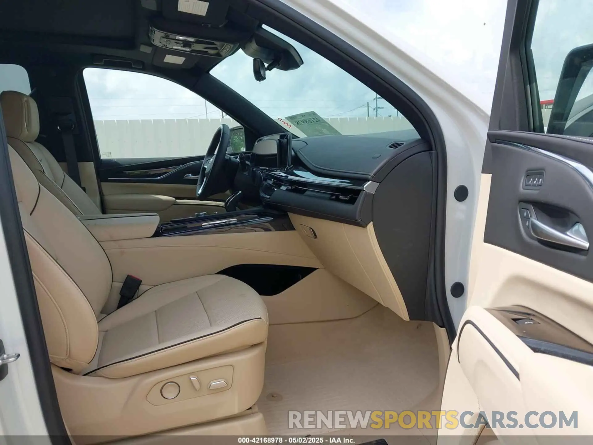 5 Photograph of a damaged car 1GYS4KKL2RR357697 CADILLAC ESCALADE ESV 2024