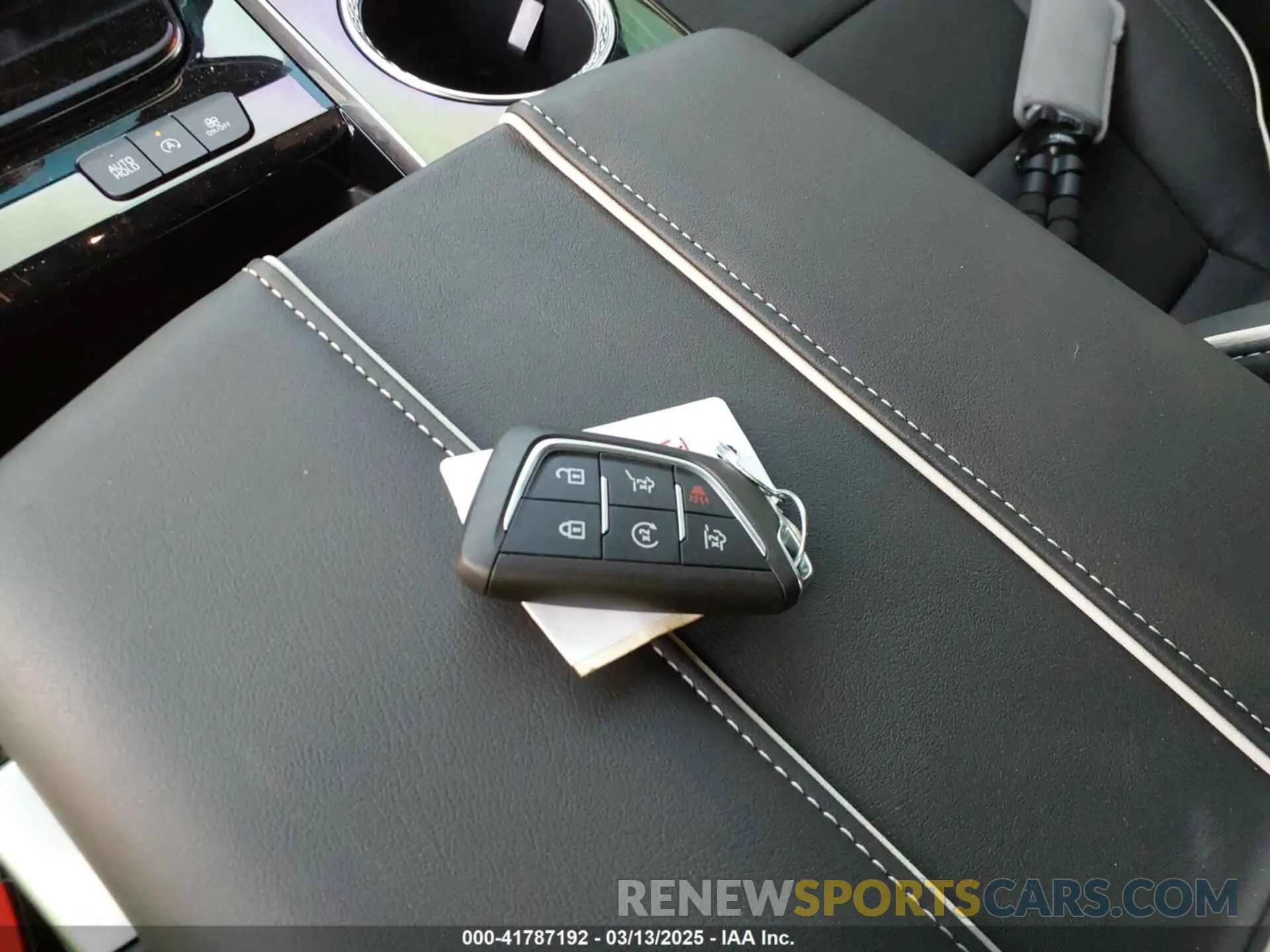 11 Фотография поврежденного автомобиля 1GYS9NRL7SR164542 CADILLAC ESCALADE ESV 2025