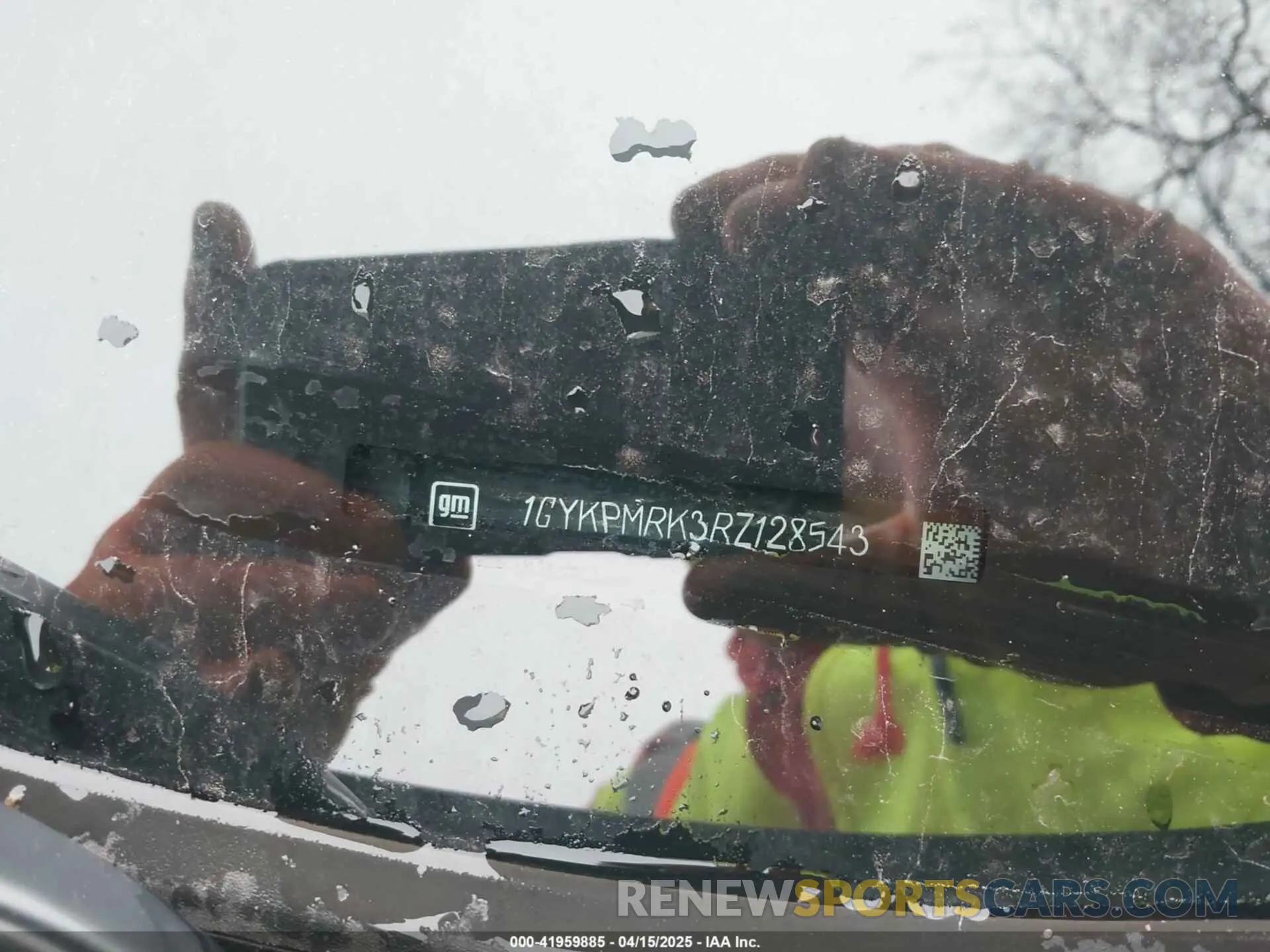 19 Photograph of a damaged car 1GYKPMRK3RZ128543 CADILLAC LYRIQ 2024