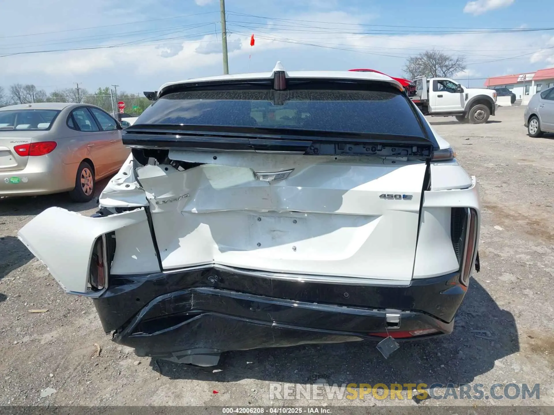 16 Фотография поврежденного автомобиля 1GYKPMRK9RZ103470 CADILLAC LYRIQ 2024