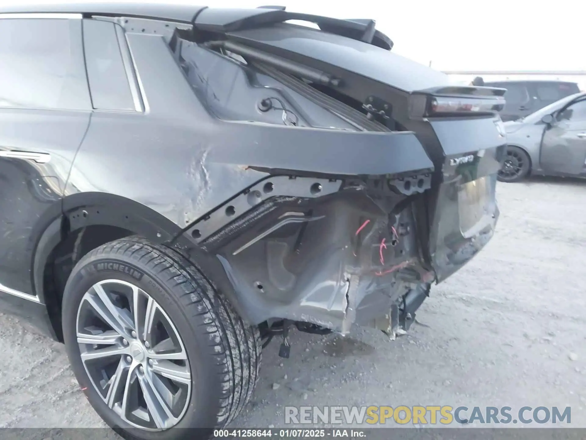 19 Photograph of a damaged car 1GYKPPRL7RZ110363 CADILLAC LYRIQ 2024