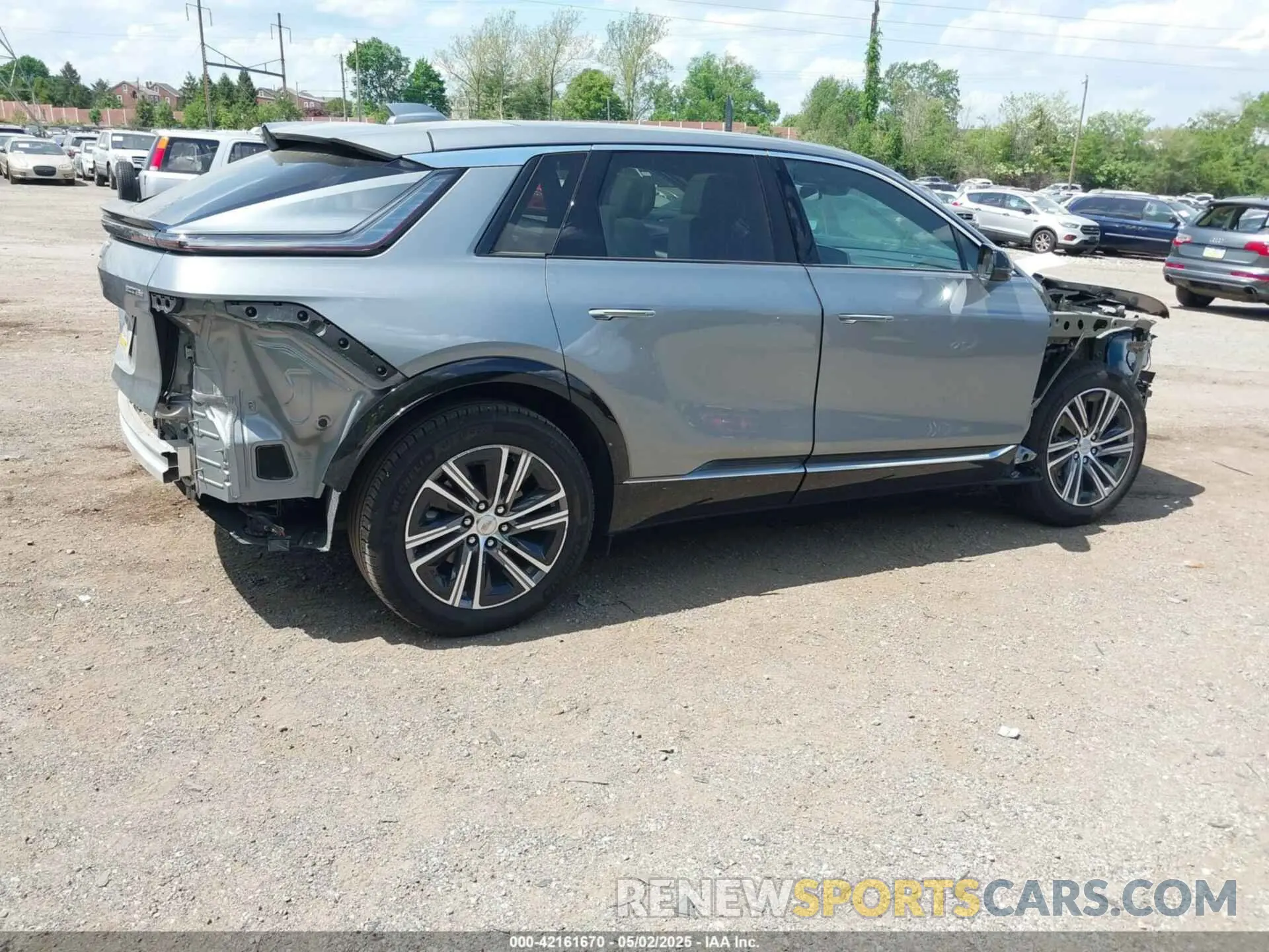 4 Photograph of a damaged car 1GYKPRRL8RZ128706 CADILLAC LYRIQ 2024