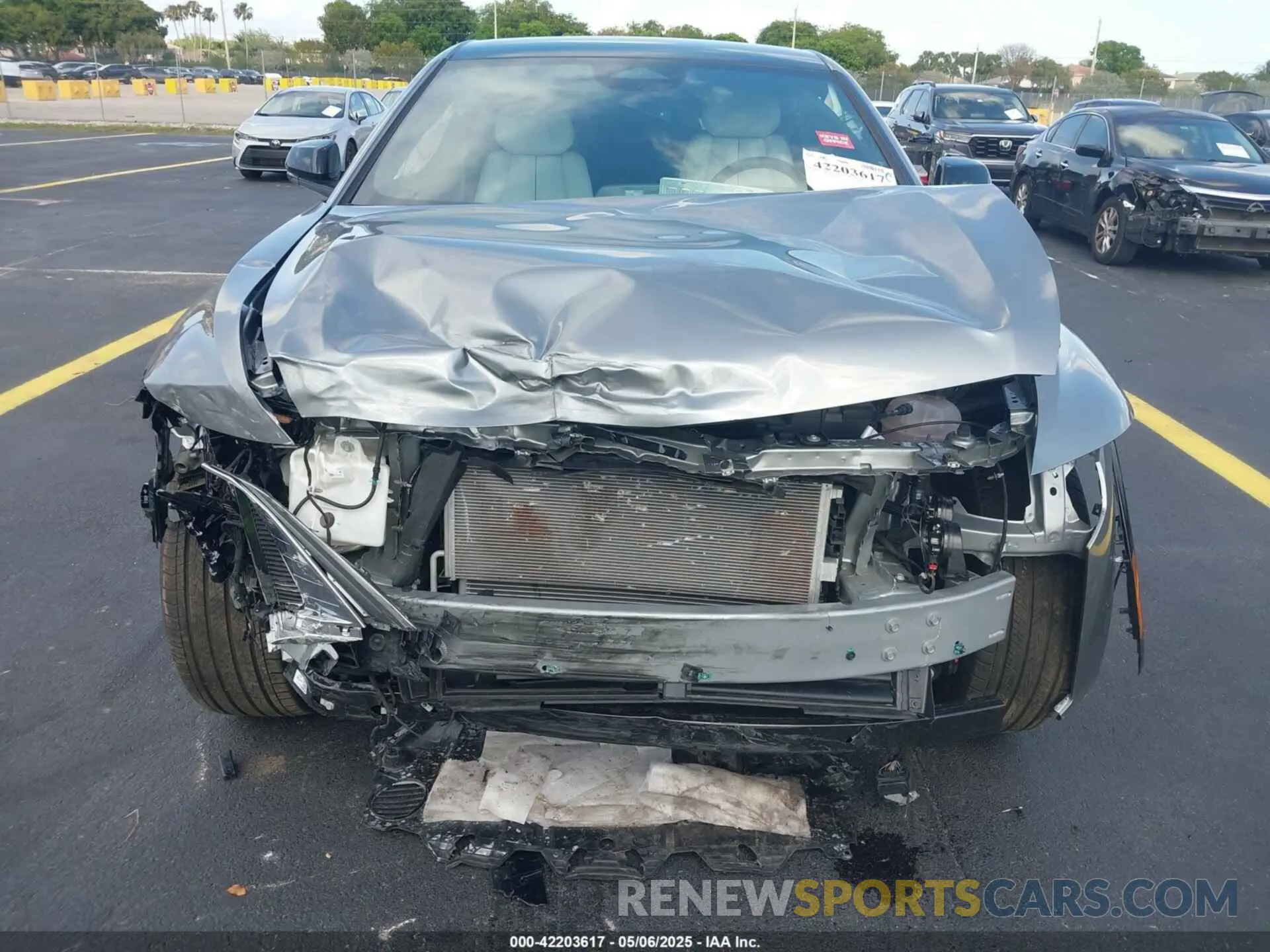 13 Photograph of a damaged car 1GYKPNRK2SZ301528 CADILLAC LYRIQ 2025