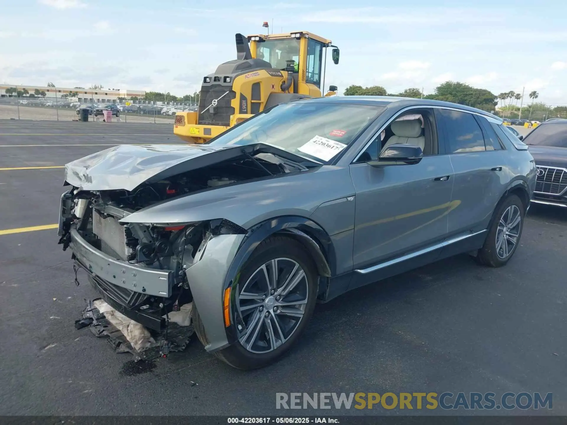 2 Photograph of a damaged car 1GYKPNRK2SZ301528 CADILLAC LYRIQ 2025
