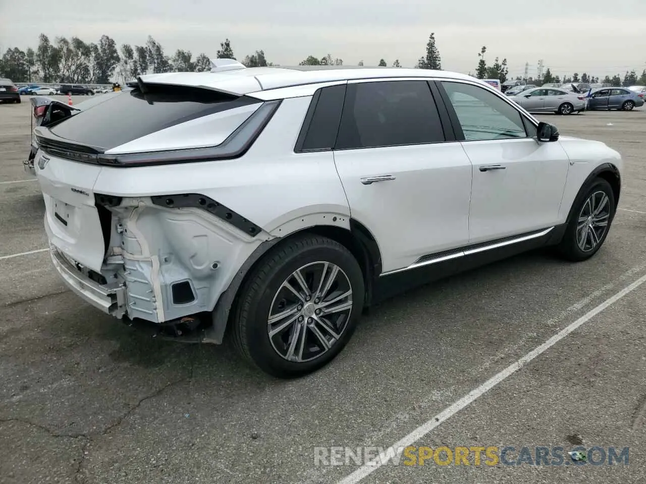 3 Photograph of a damaged car 1GYKPRRL7RZ116949 CADILLAC LYRIQ LUXU 2024