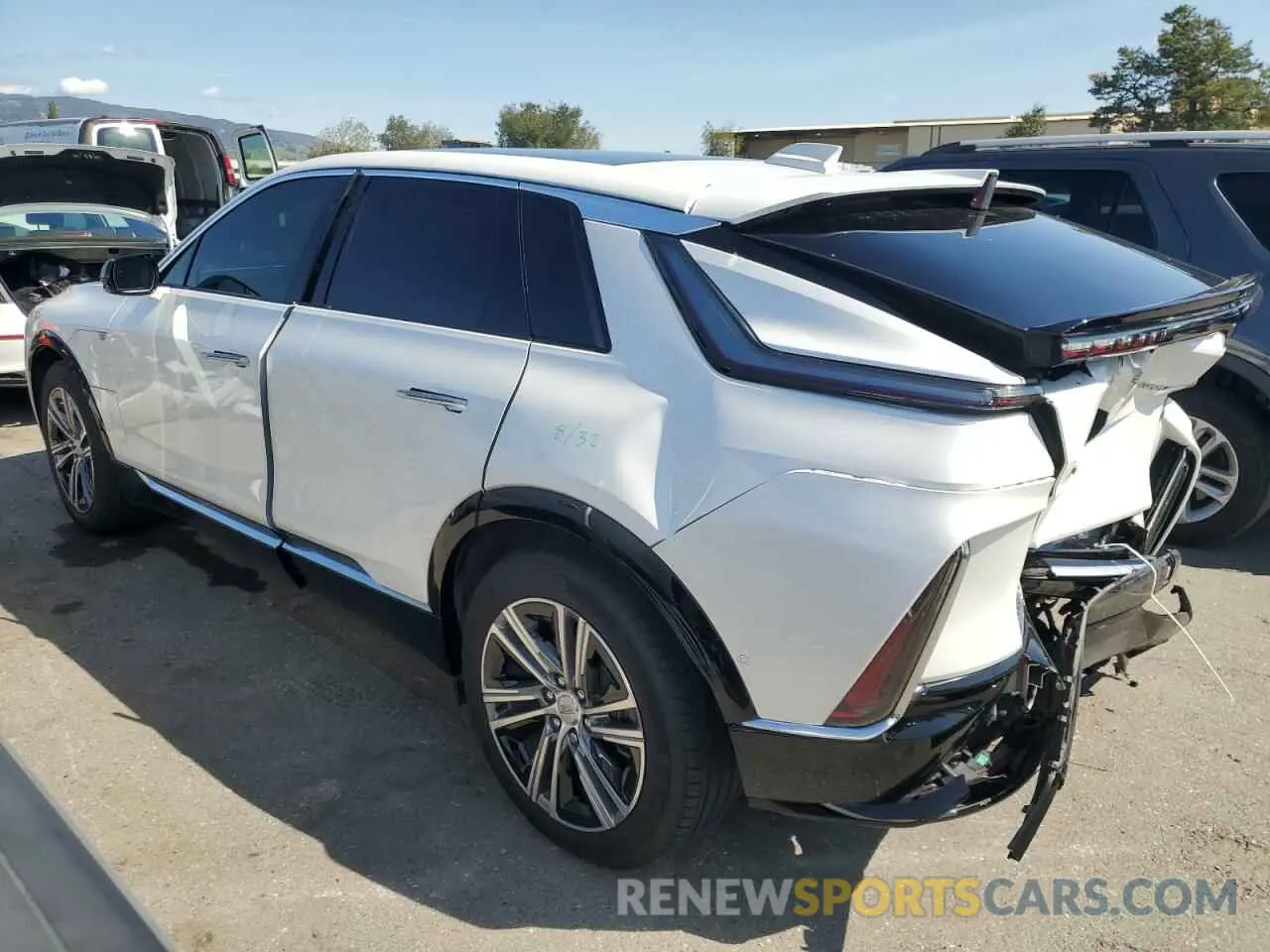 2 Фотография поврежденного автомобиля 1GYKPSRL9RZ120878 CADILLAC LYRIQ LUXU 2024