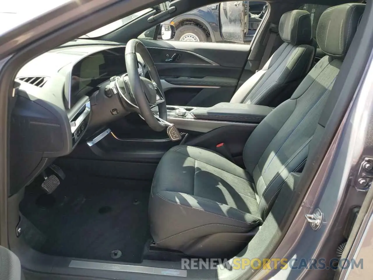 7 Фотография поврежденного автомобиля 1GYKPWRK3RZ126481 CADILLAC LYRIQ SPOR 2024