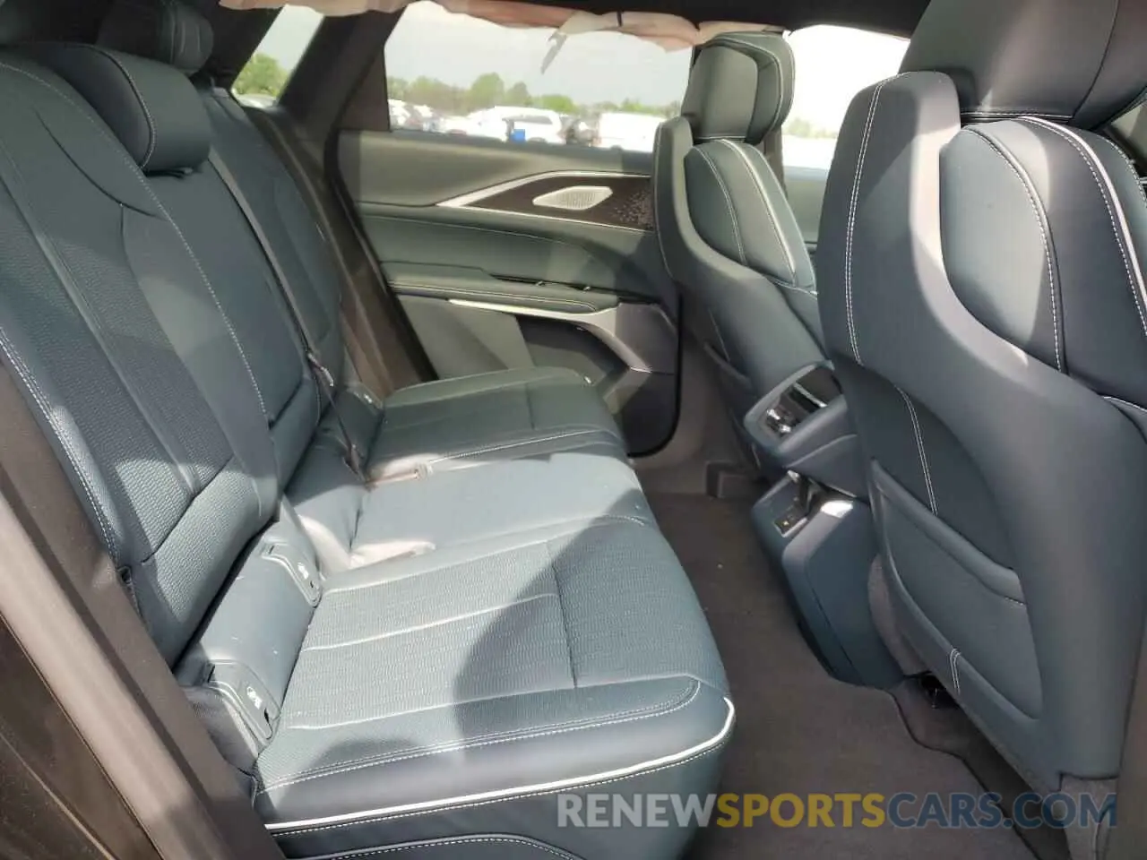 11 Фотография поврежденного автомобиля 1GYKPWRL0RZ109534 CADILLAC LYRIQ SPOR 2024