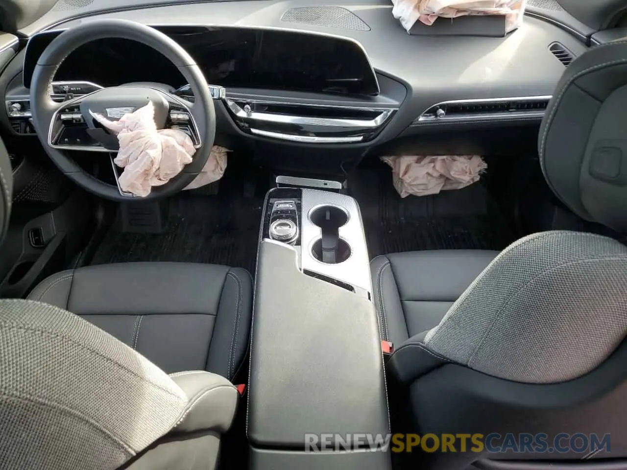 8 Фотография поврежденного автомобиля 1GYKPMRL5RZ138208 CADILLAC LYRIQ TECH 2024