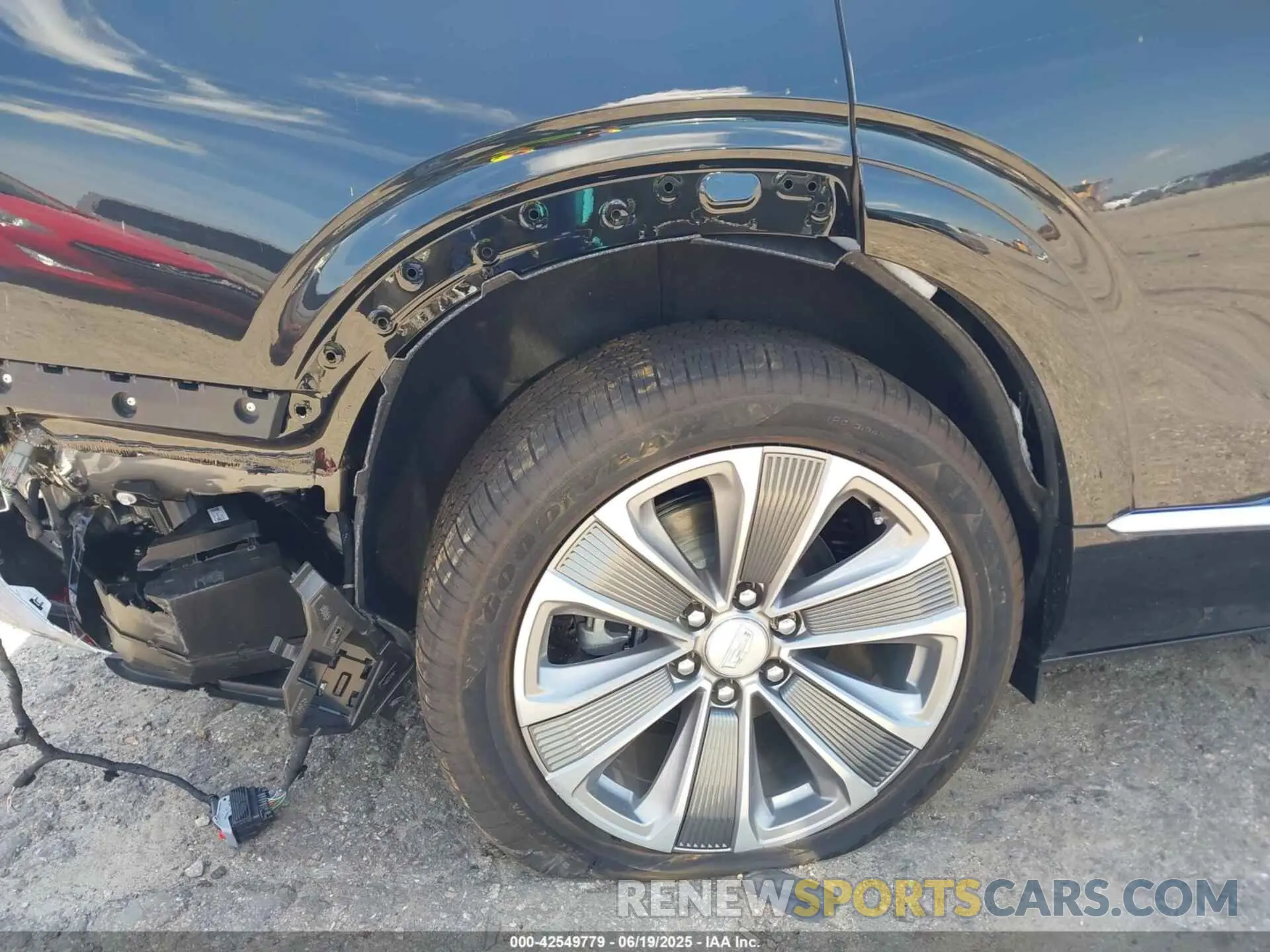 20 Photograph of a damaged car 1GYC3KMLXTZ701319 CADILLAC VISTIQ 2026