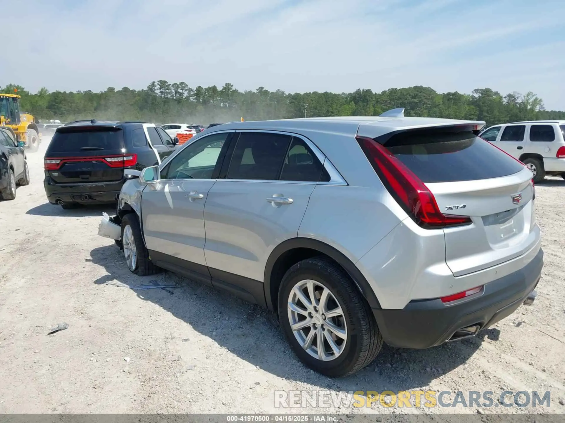 3 Фотография поврежденного автомобиля 1GYAZAR43KF211662 CADILLAC XT4 2019
