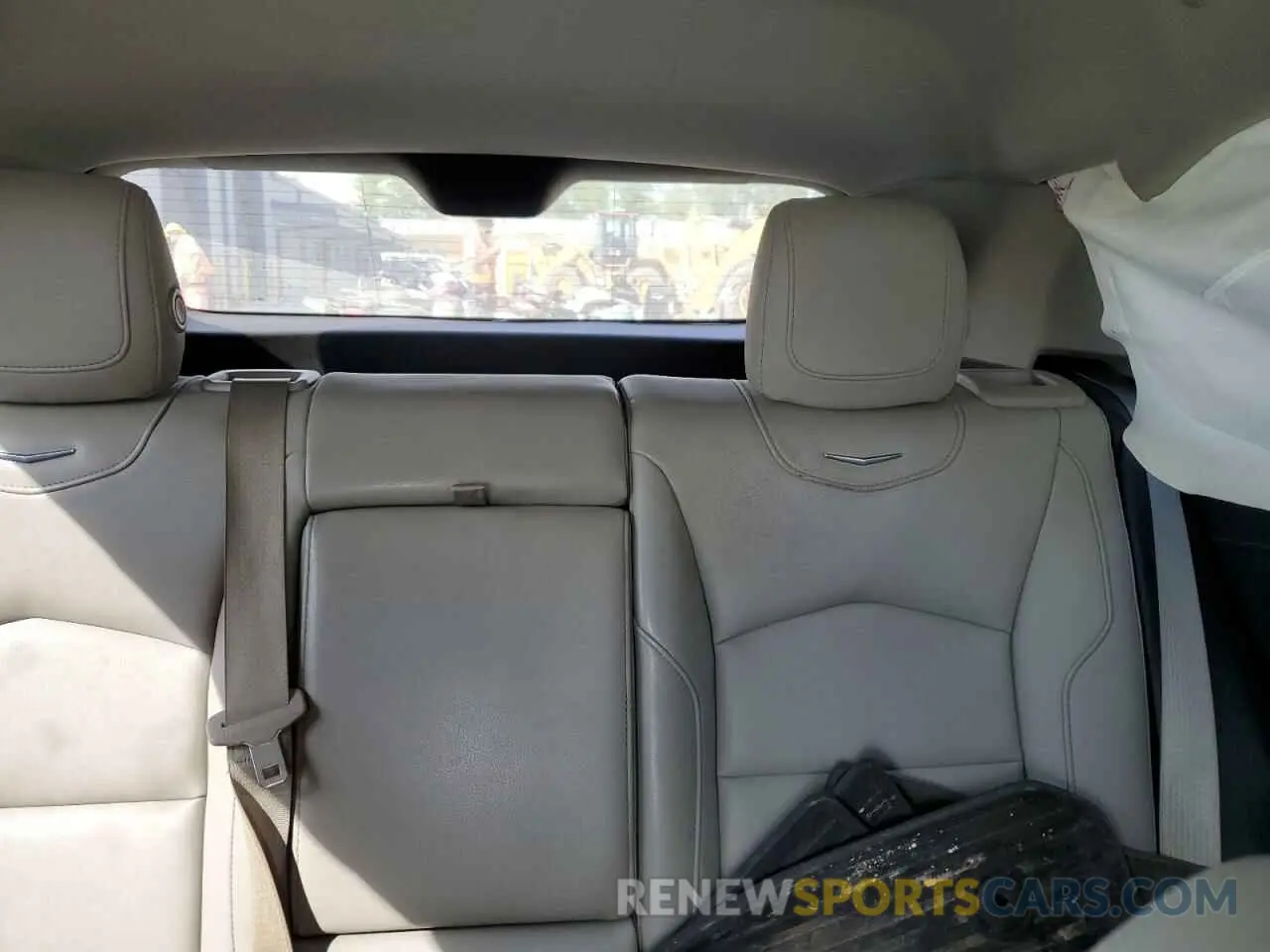 10 Photograph of a damaged car 1GYAZAR44KF143890 CADILLAC XT4 2019