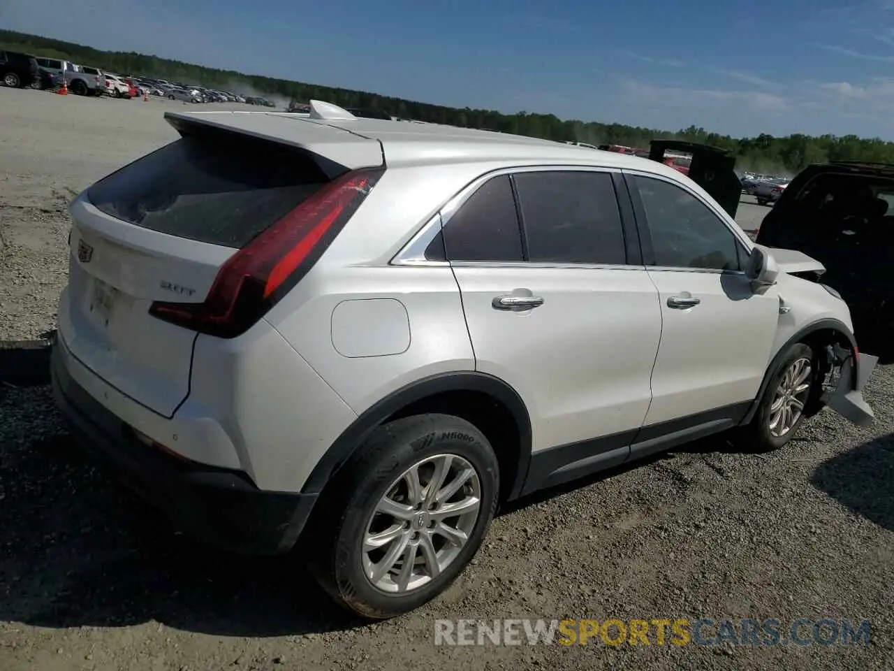 3 Photograph of a damaged car 1GYAZAR44KF143890 CADILLAC XT4 2019