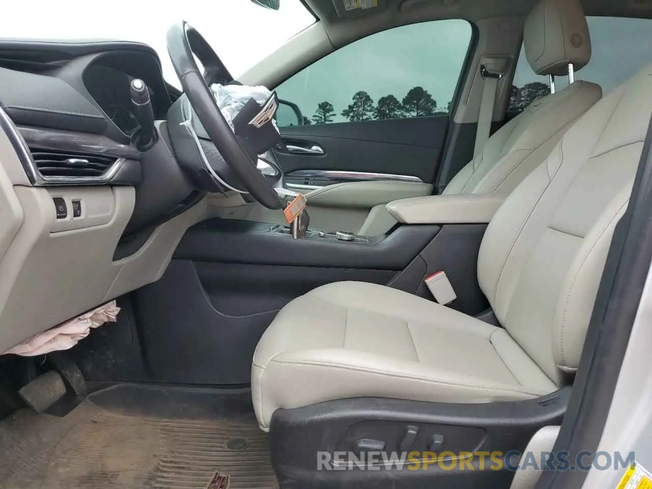 7 Фотография поврежденного автомобиля 1GYAZAR48KF204979 CADILLAC XT4 2019