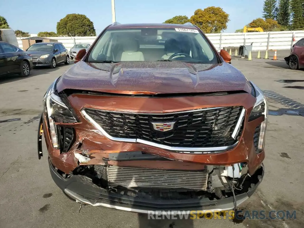 5 Photograph of a damaged car 1GYFZCR40KF180047 CADILLAC XT4 2019