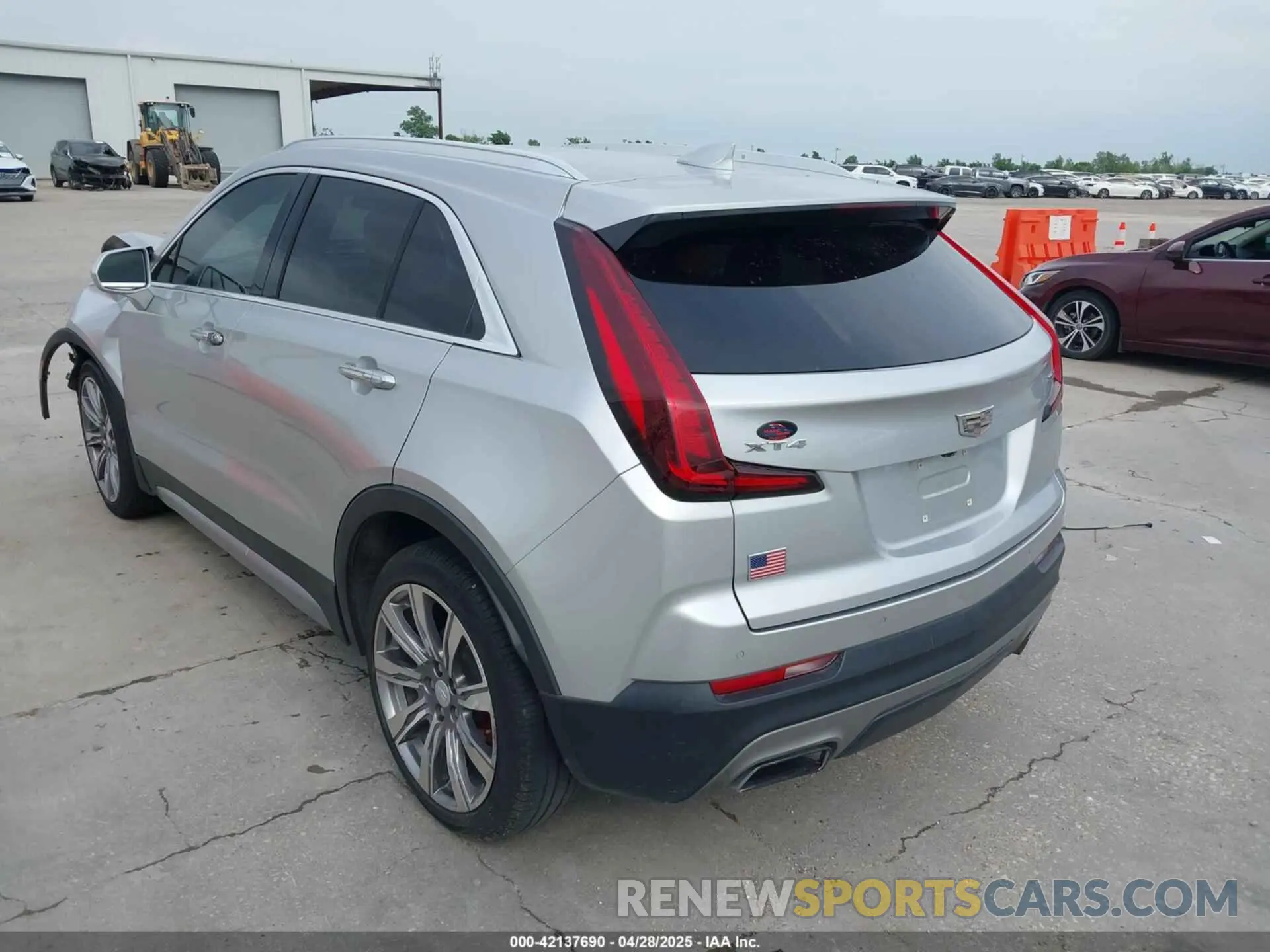 3 Фотография поврежденного автомобиля 1GYFZCR42KF189610 CADILLAC XT4 2019