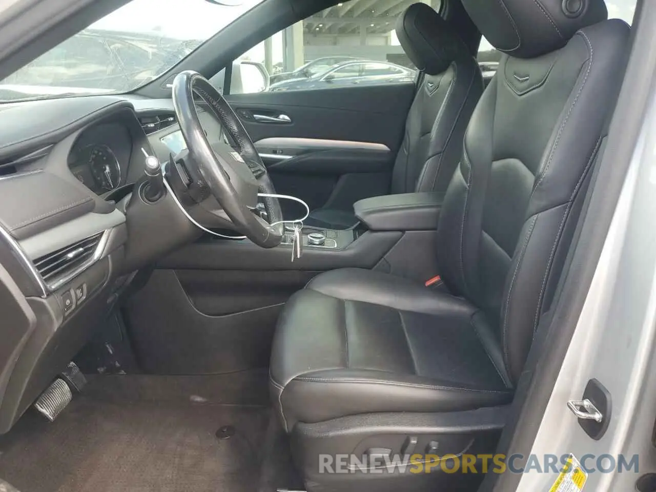 7 Фотография поврежденного автомобиля 1GYFZCR45KF197569 CADILLAC XT4 2019