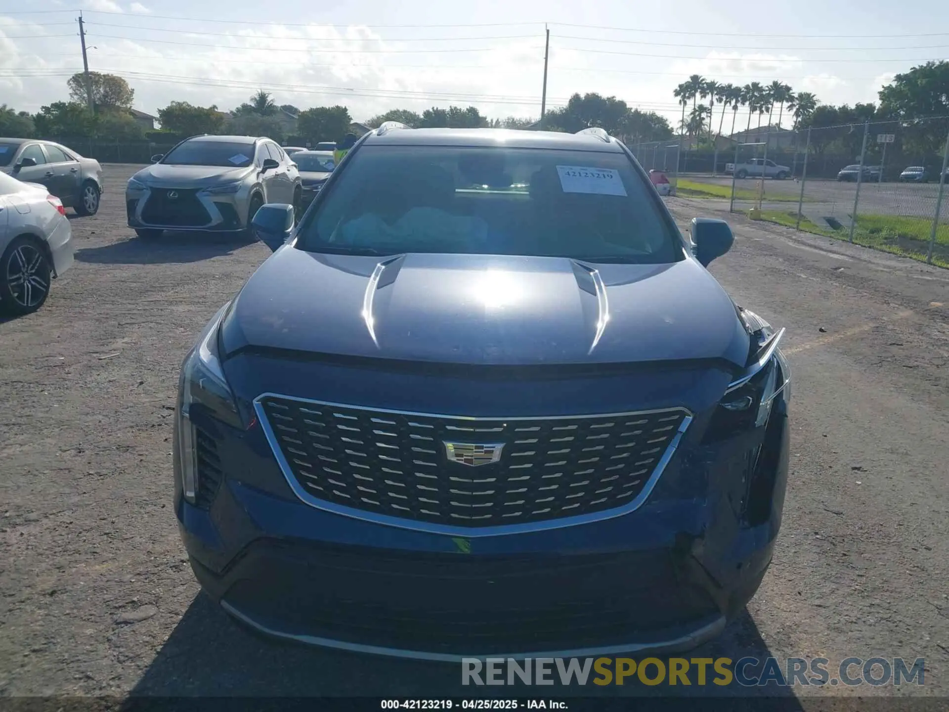 12 Фотография поврежденного автомобиля 1GYFZCR47KF128284 CADILLAC XT4 2019