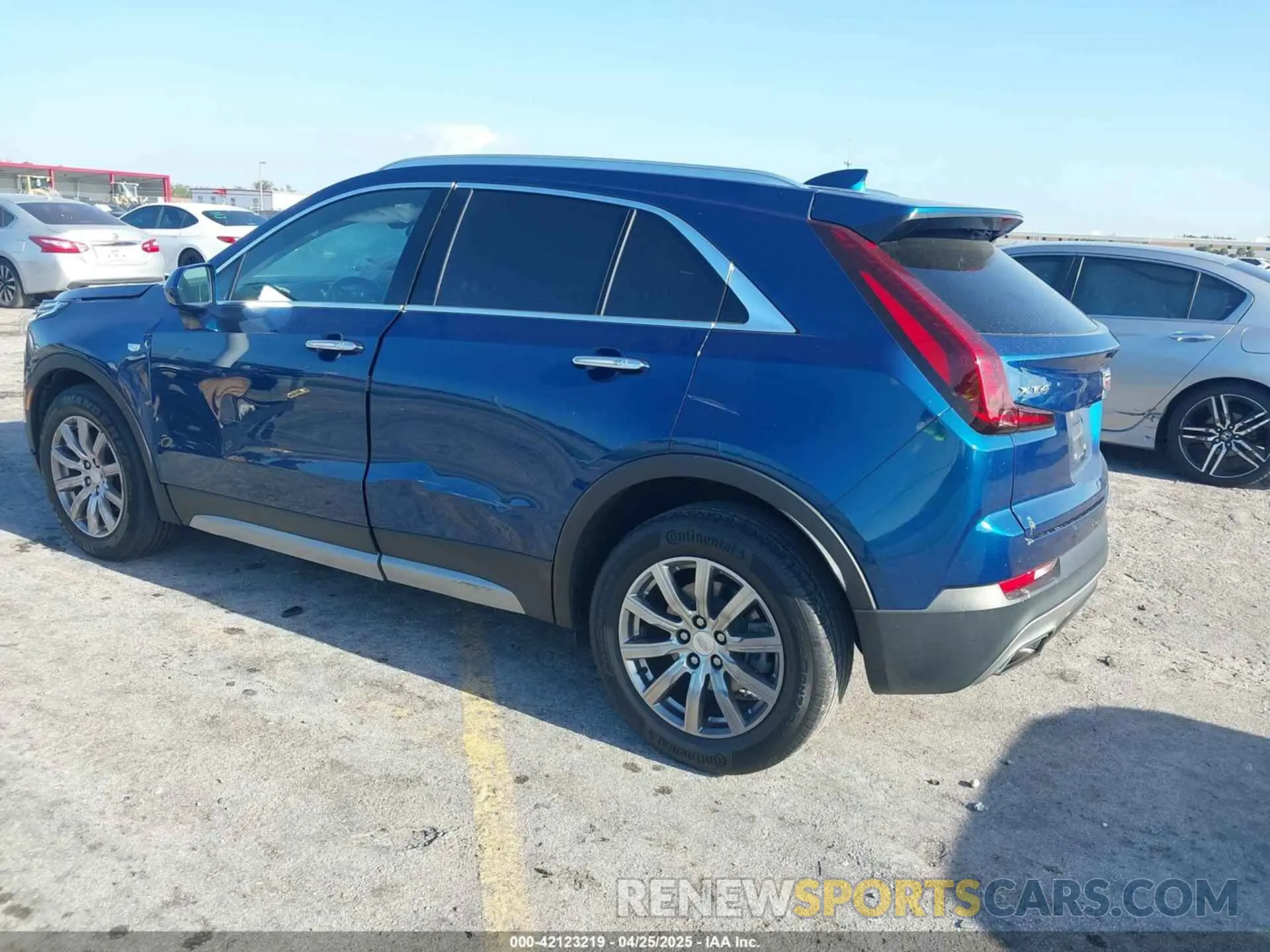 3 Фотография поврежденного автомобиля 1GYFZCR47KF128284 CADILLAC XT4 2019
