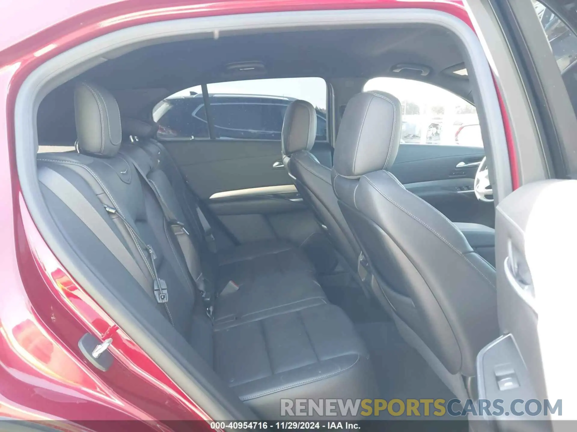 8 Photograph of a damaged car 1GYFZCR49KF108537 CADILLAC XT4 2019