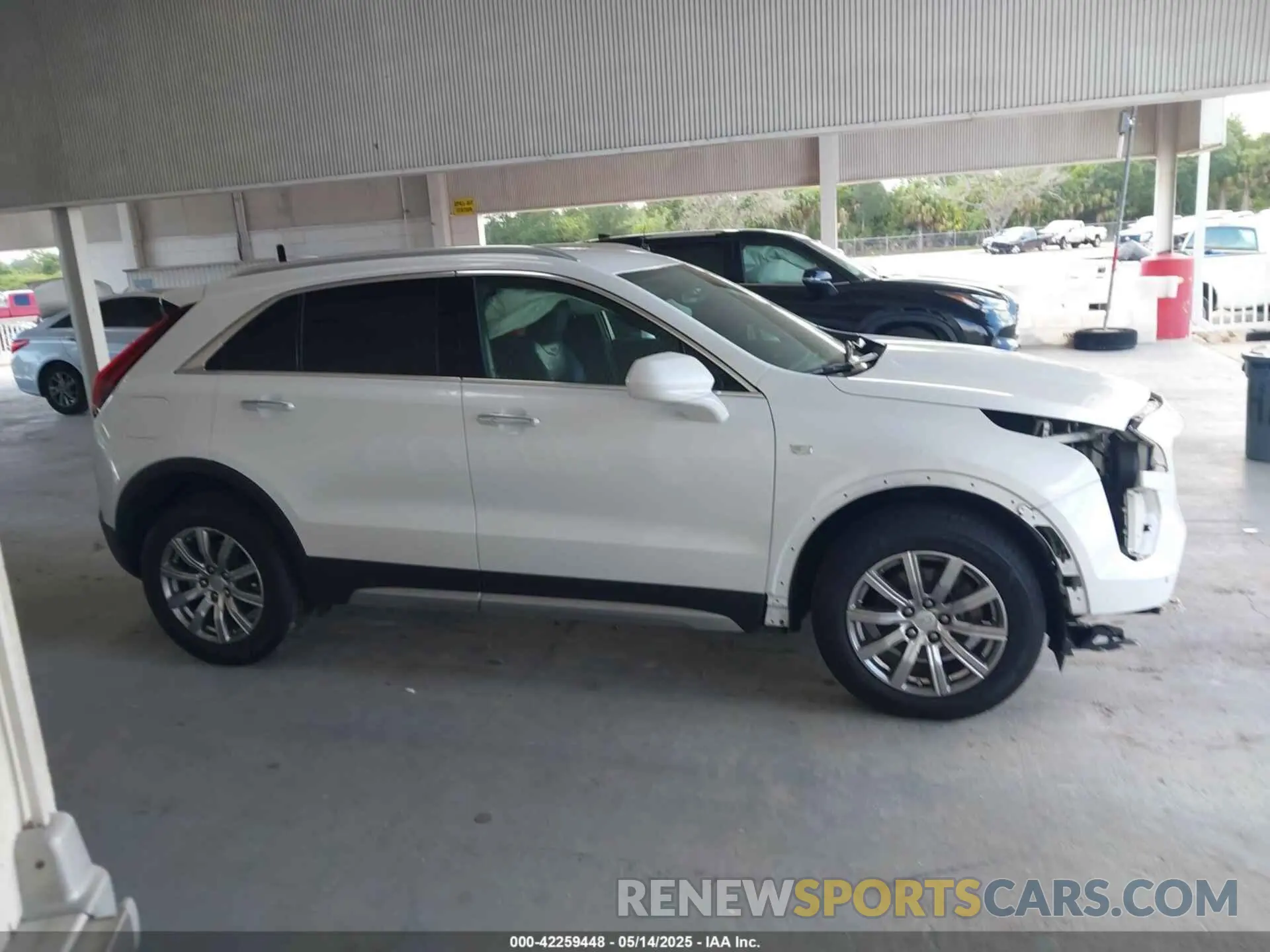 14 Фотография поврежденного автомобиля 1GYFZCR49KF142039 CADILLAC XT4 2019