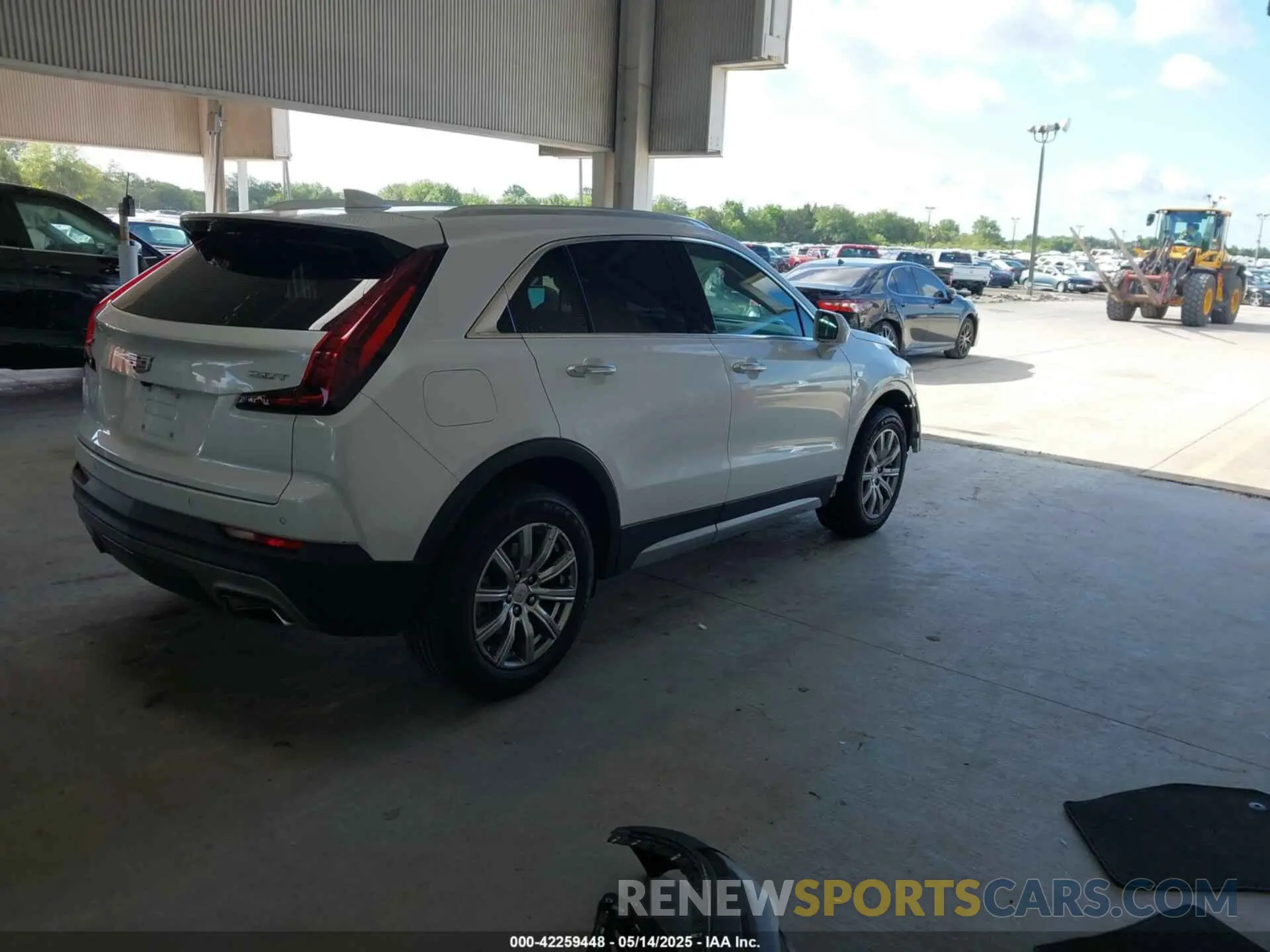 4 Фотография поврежденного автомобиля 1GYFZCR49KF142039 CADILLAC XT4 2019