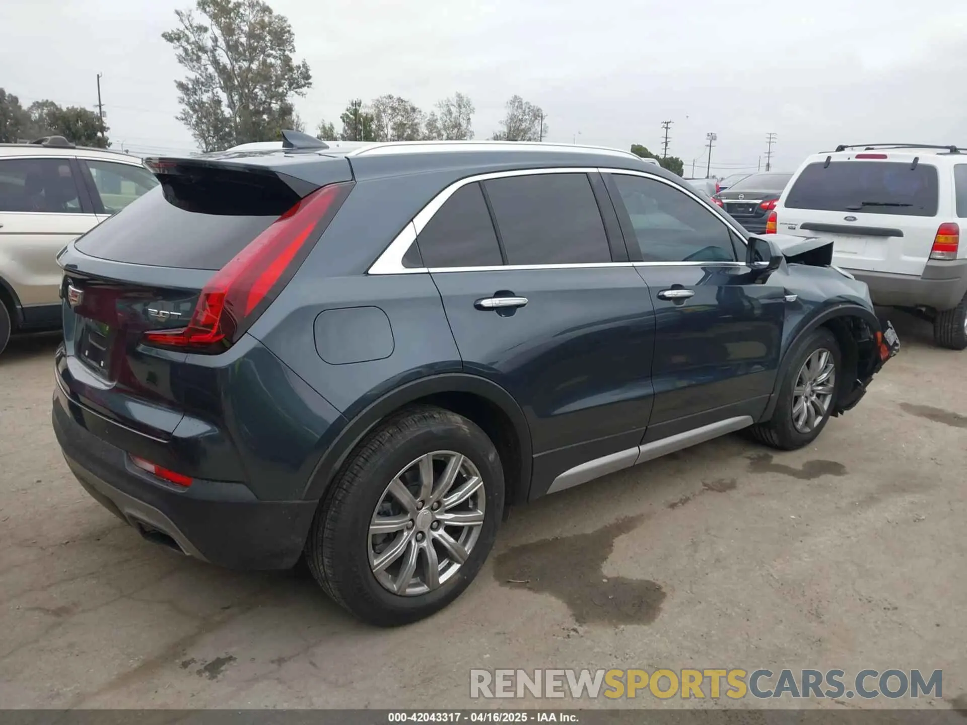4 Photograph of a damaged car 1GYFZCR4XKF159397 CADILLAC XT4 2019