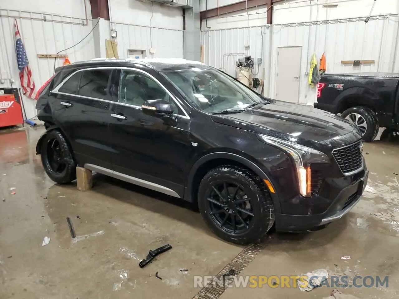 4 Photograph of a damaged car 1GYFZDR40KF129072 CADILLAC XT4 2019