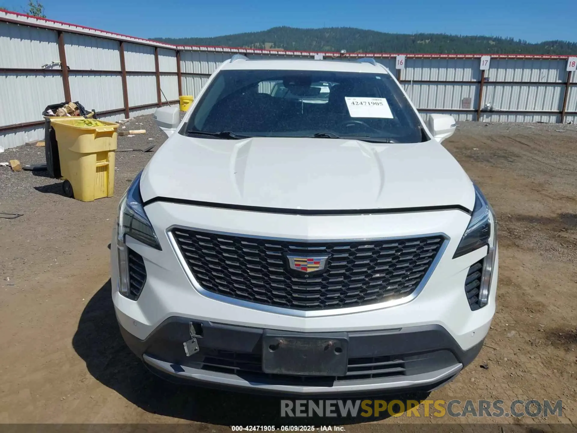 12 Photograph of a damaged car 1GYFZDR41KF154742 CADILLAC XT4 2019