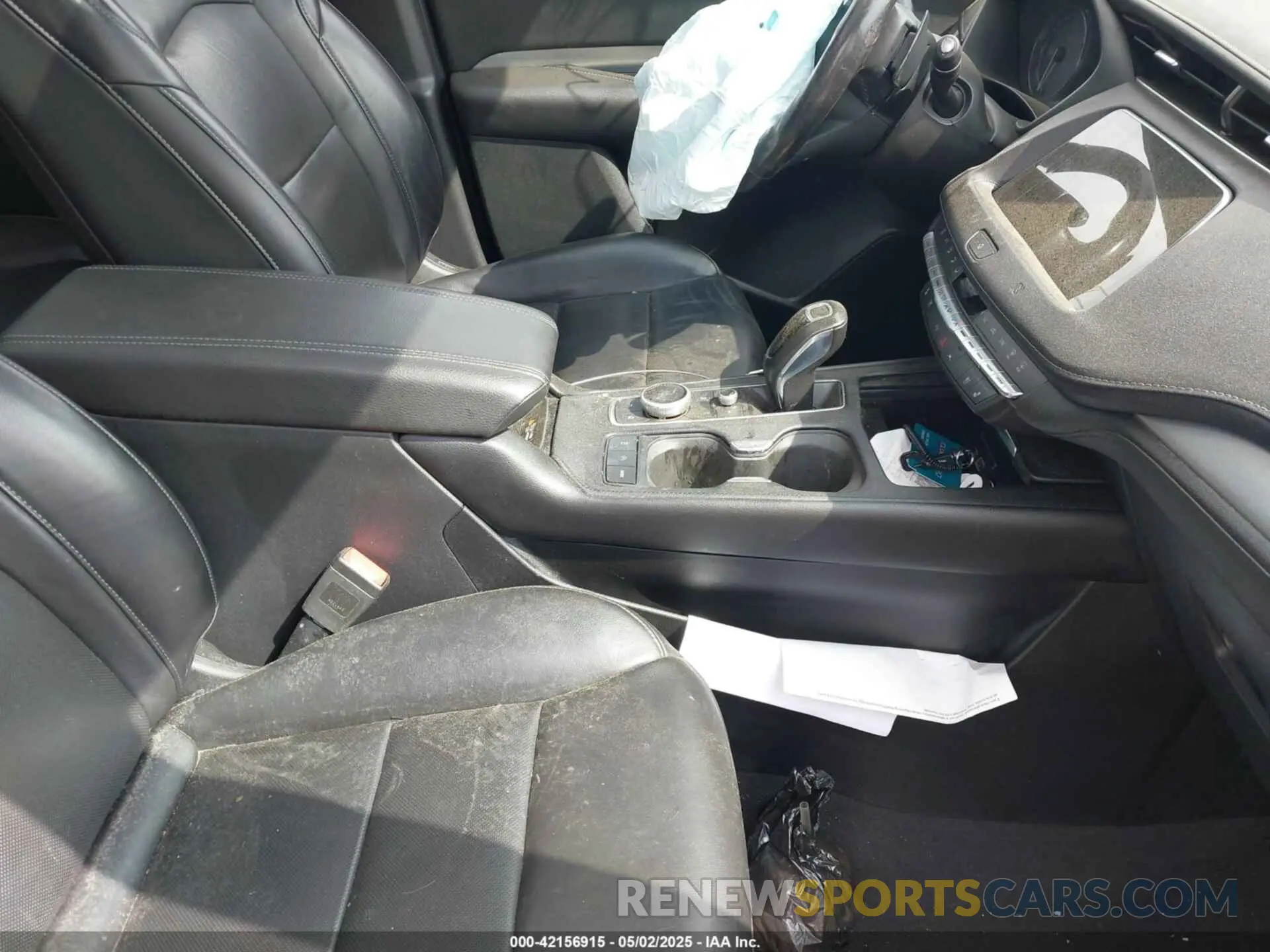 5 Photograph of a damaged car 1GYFZDR42KF117473 CADILLAC XT4 2019