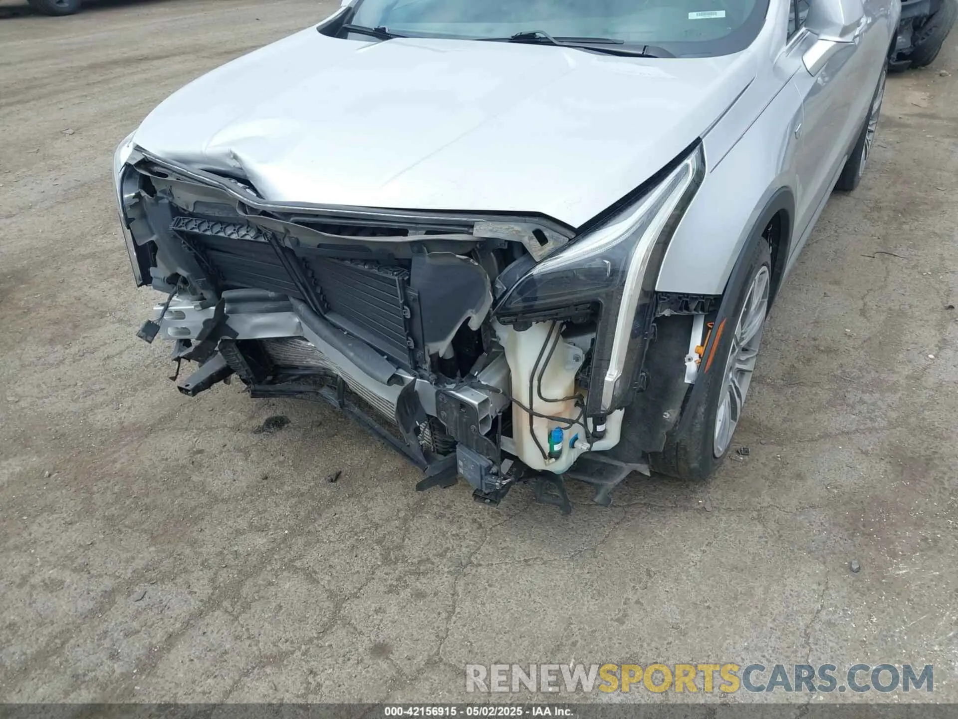 6 Photograph of a damaged car 1GYFZDR42KF117473 CADILLAC XT4 2019