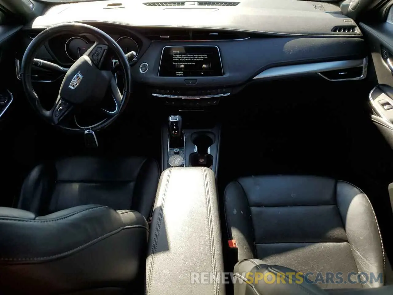 8 Фотография поврежденного автомобиля 1GYFZDR45KF126233 CADILLAC XT4 2019