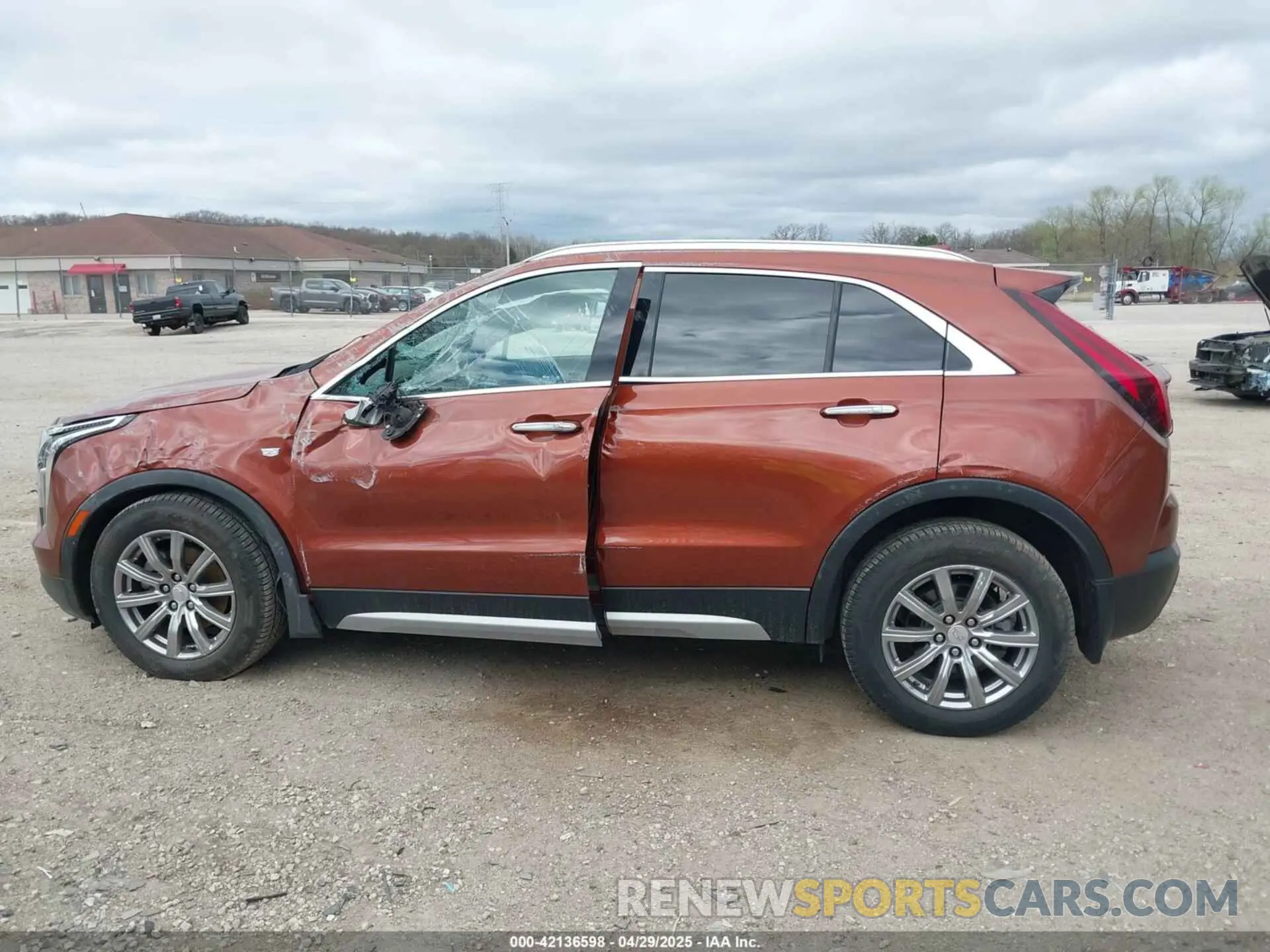 13 Фотография поврежденного автомобиля 1GYFZDR45KF183306 CADILLAC XT4 2019