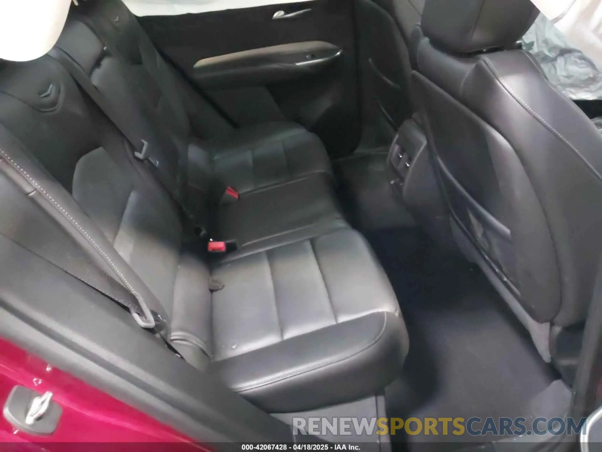 8 Photograph of a damaged car 1GYFZDR47KF212952 CADILLAC XT4 2019