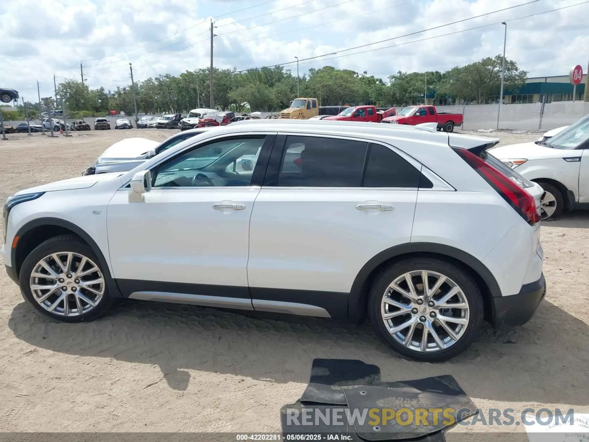 14 Фотография поврежденного автомобиля 1GYFZDR48KF131619 CADILLAC XT4 2019