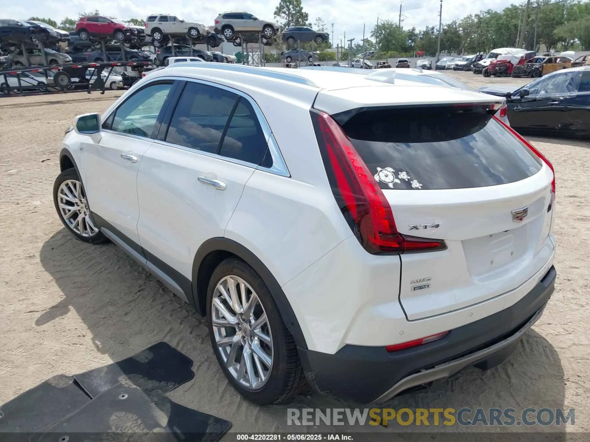 3 Фотография поврежденного автомобиля 1GYFZDR48KF131619 CADILLAC XT4 2019